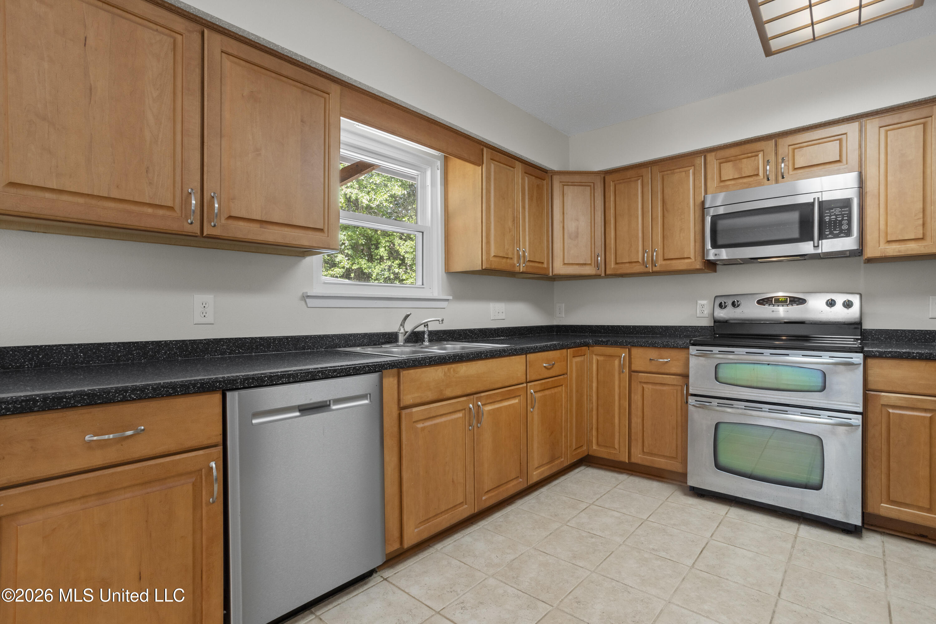 721 Nicholson Avenue Property Photo 14