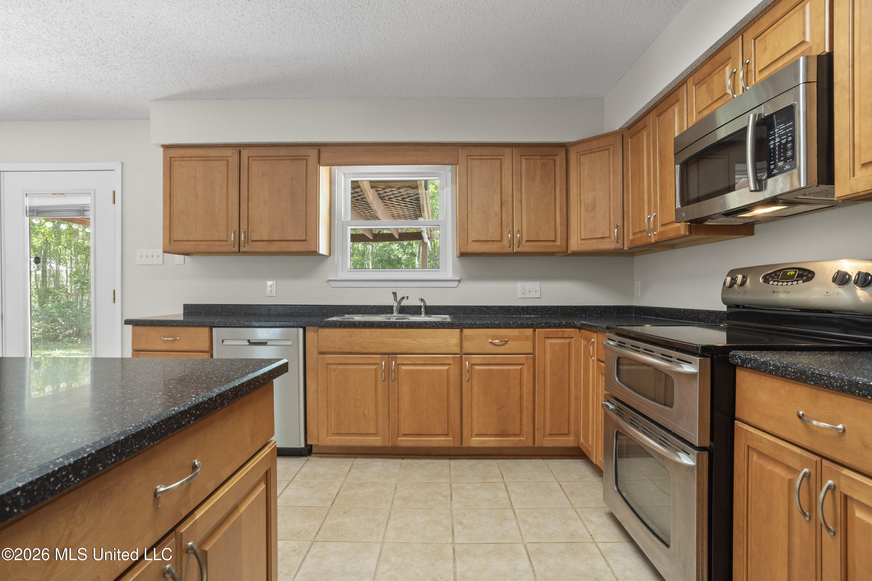 721 Nicholson Avenue Property Photo 17