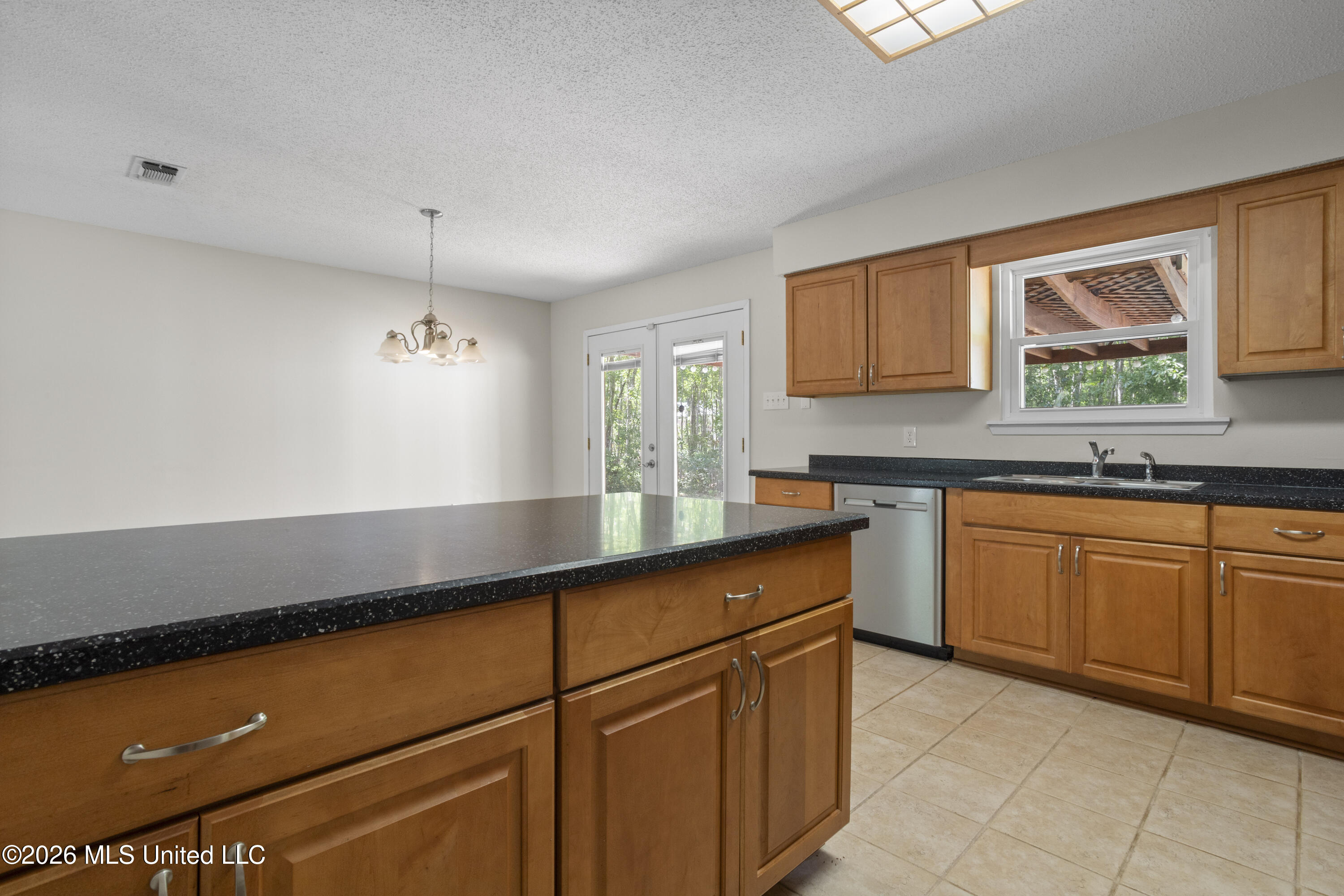 721 Nicholson Avenue Property Photo 18