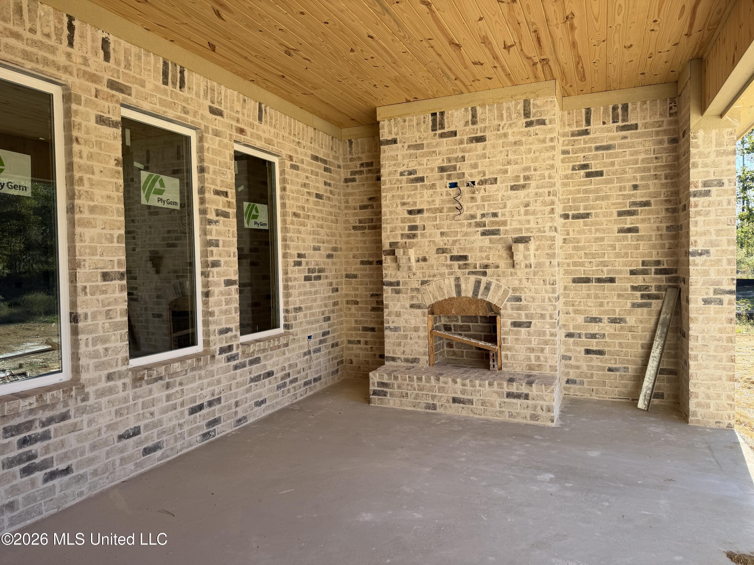 508 First Oak Property Photo 5