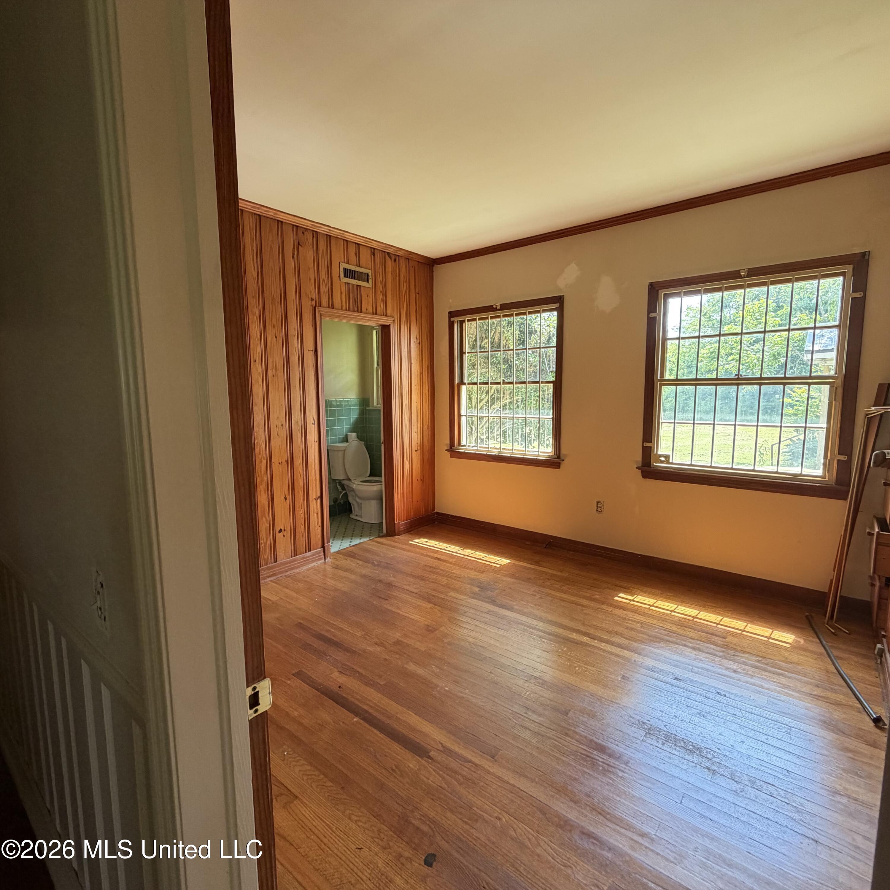 260 N Davis Street Property Photo 15