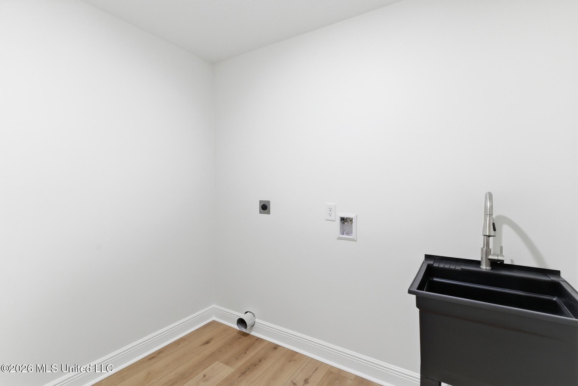 10 Beech Lane Property Photo 38