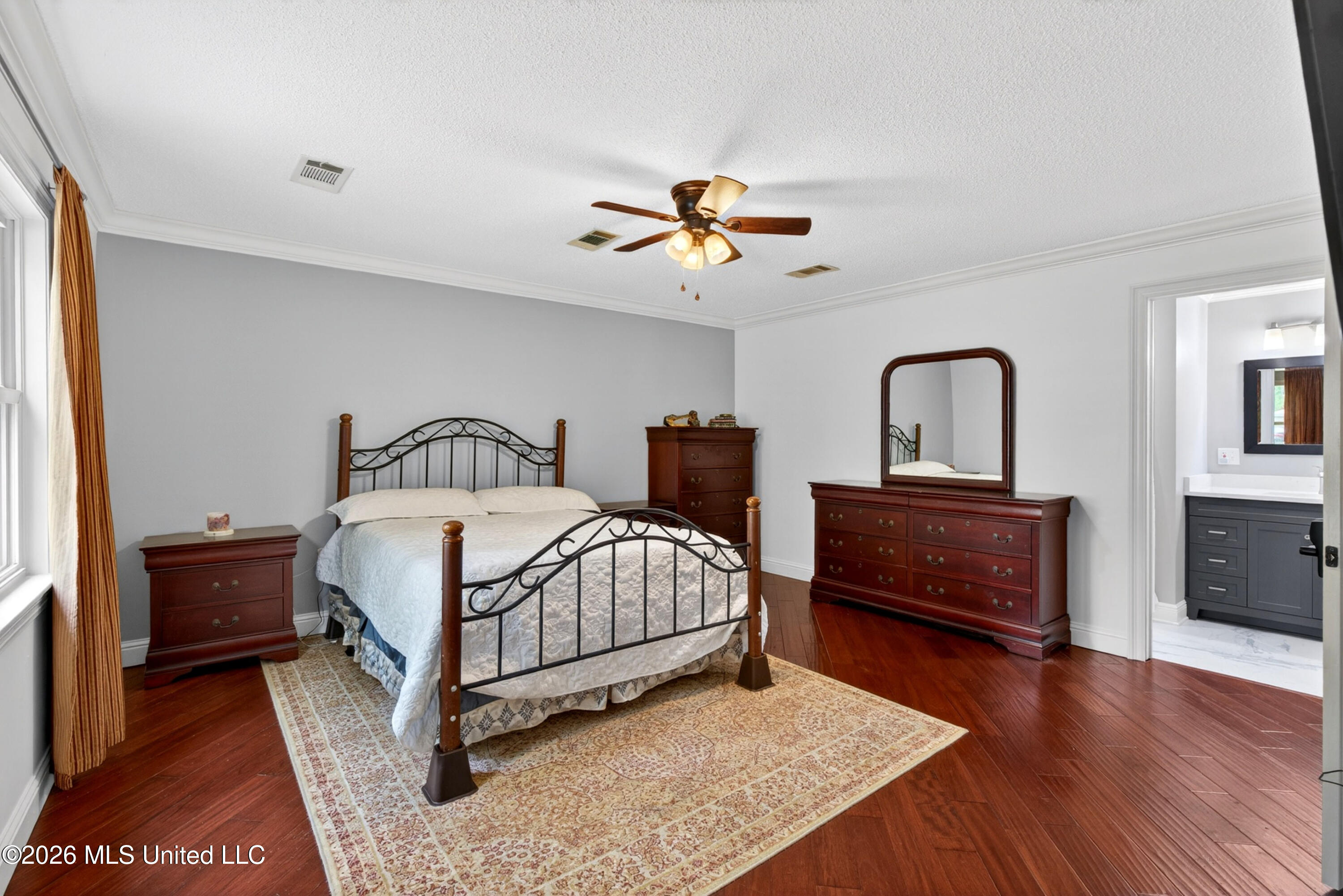 501 Forest Hill Drive Property Photo 3