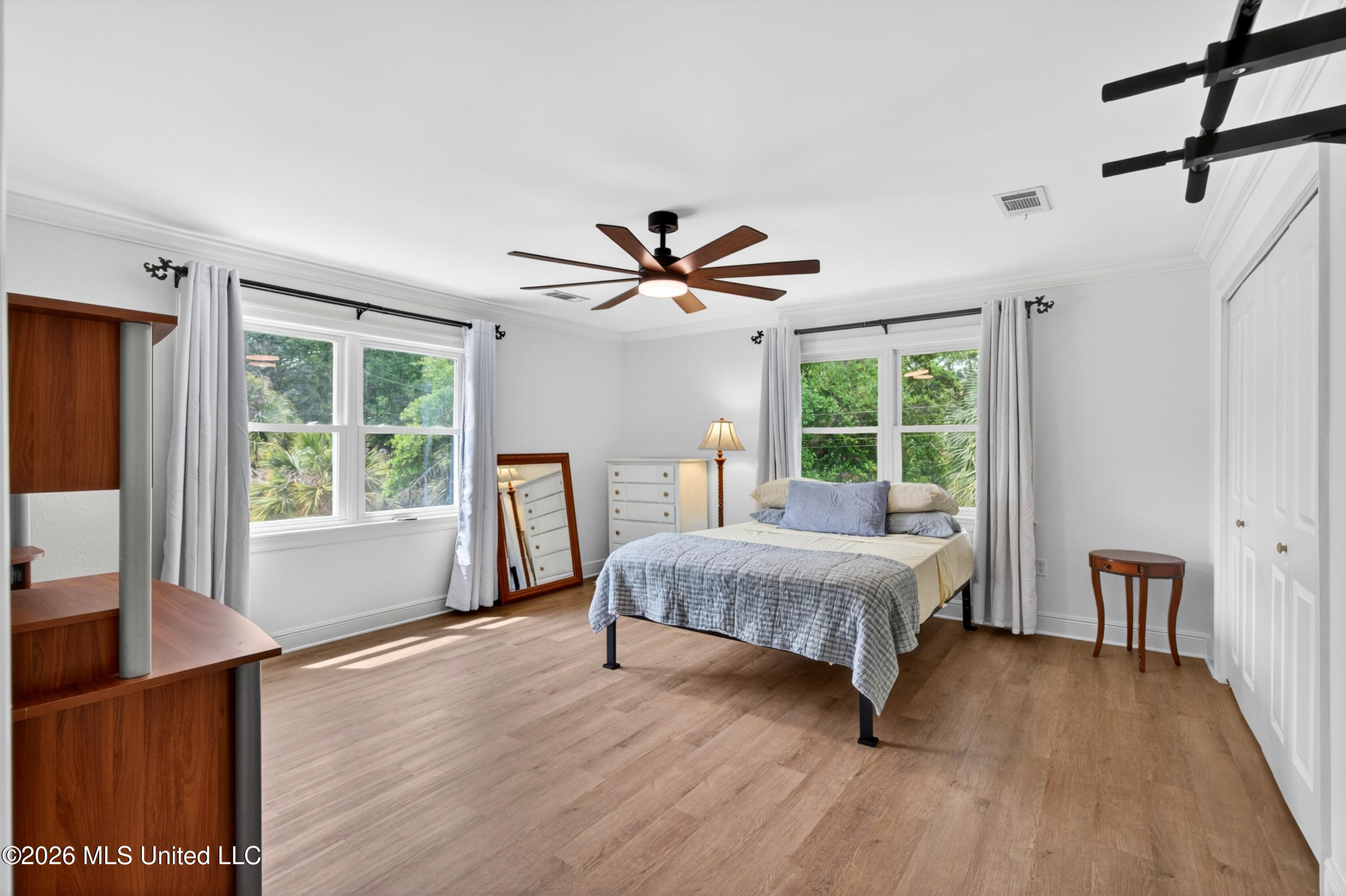 501 Forest Hill Drive Property Photo 11