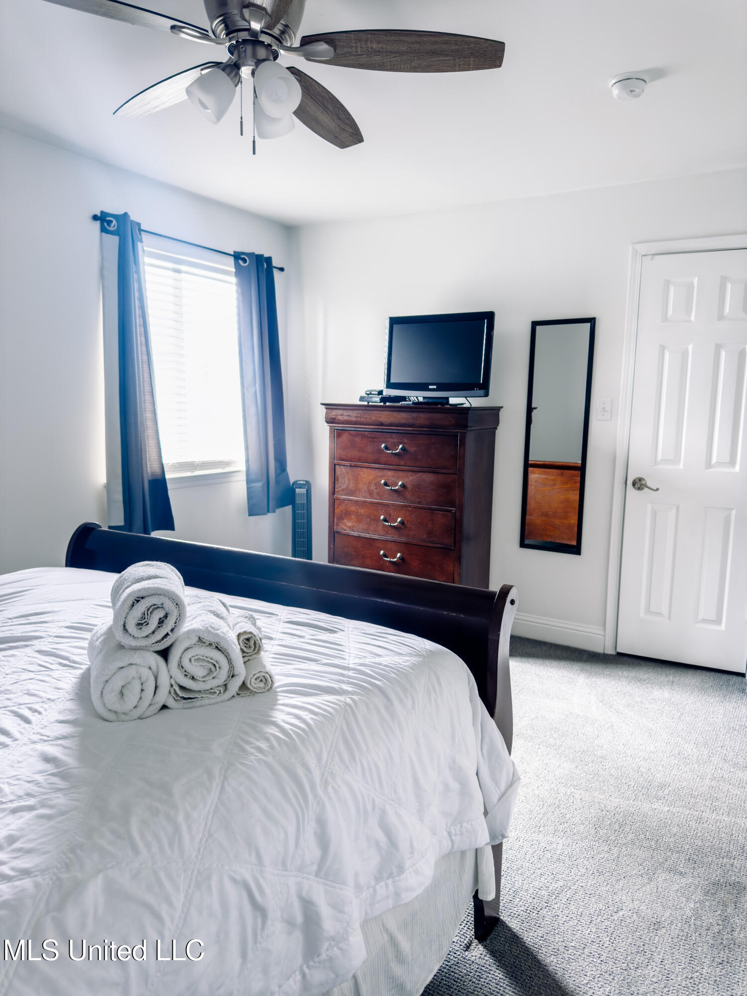 1664 Beach Boulevard Property Photo 7