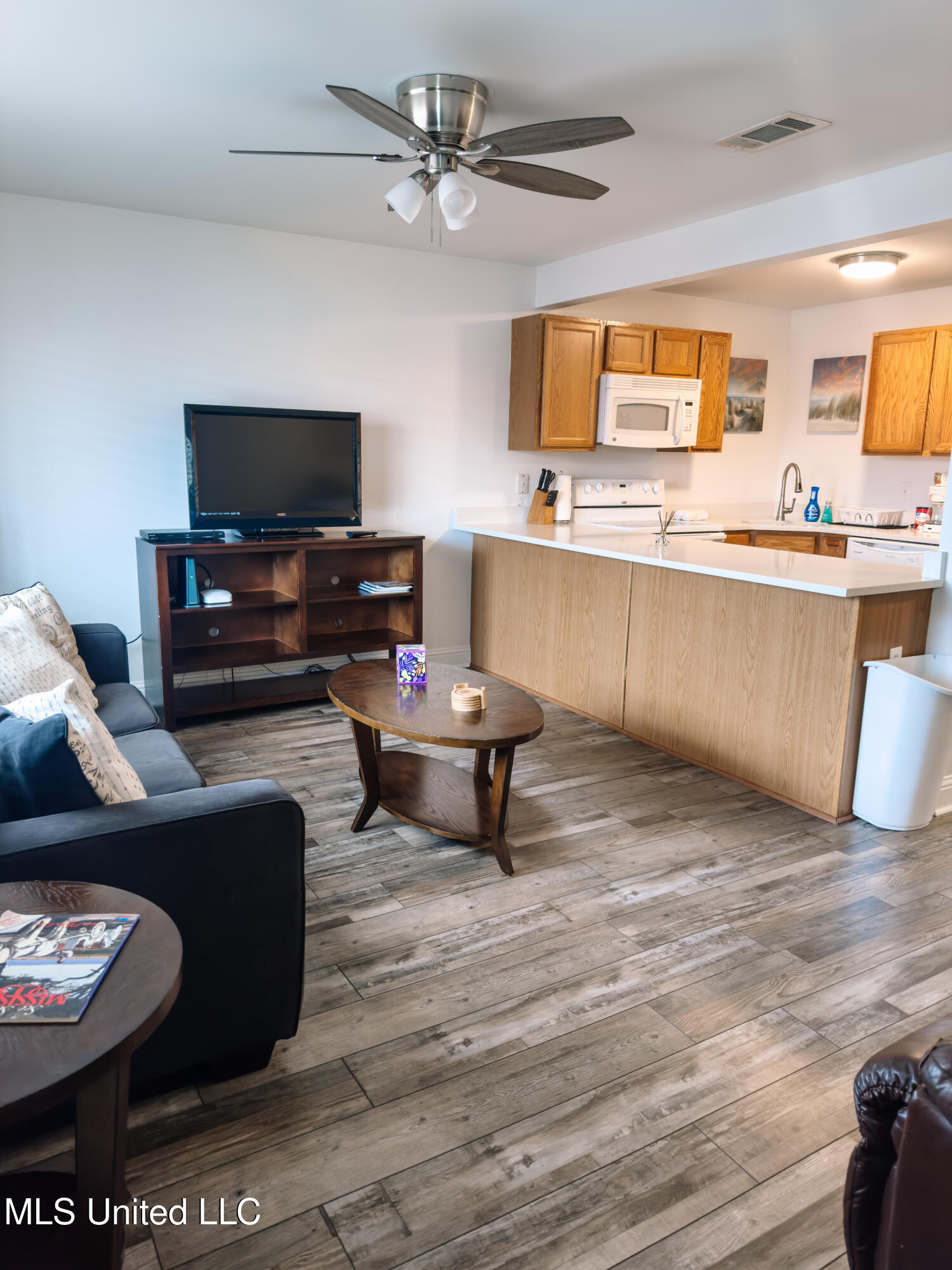 1664 Beach Boulevard Property Photo 9
