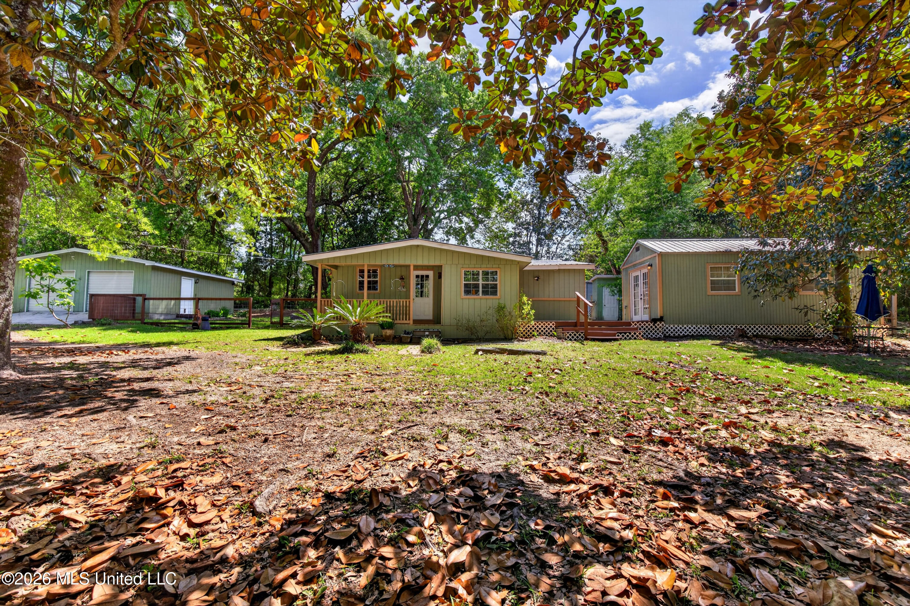7721 Ridge Gate Road Property Photo 2