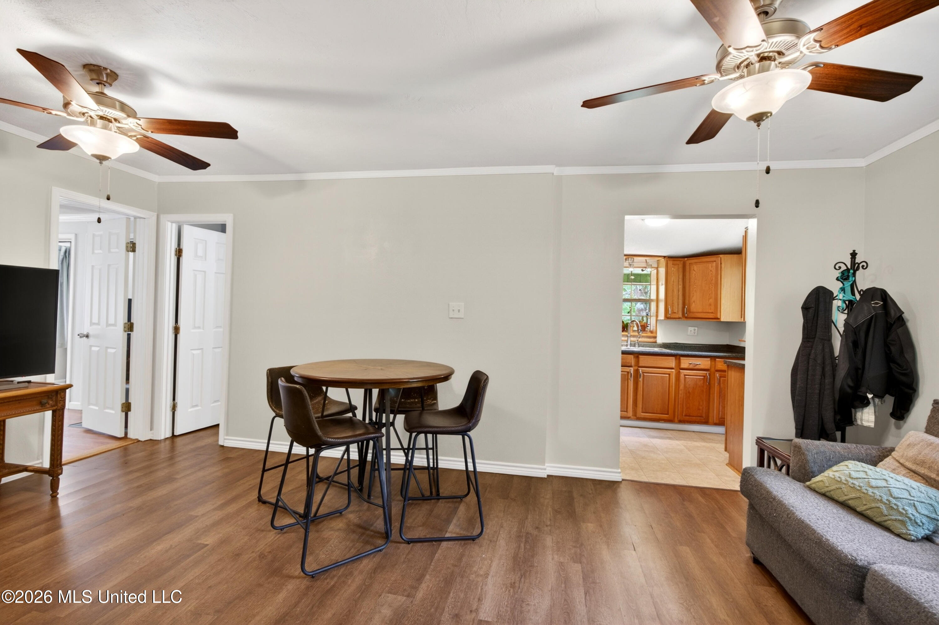 7721 Ridge Gate Road Property Photo 12