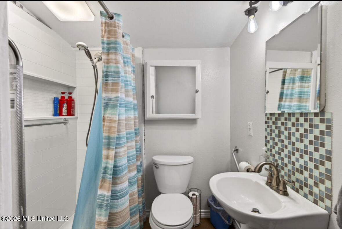 7721 Ridge Gate Road Property Photo 20