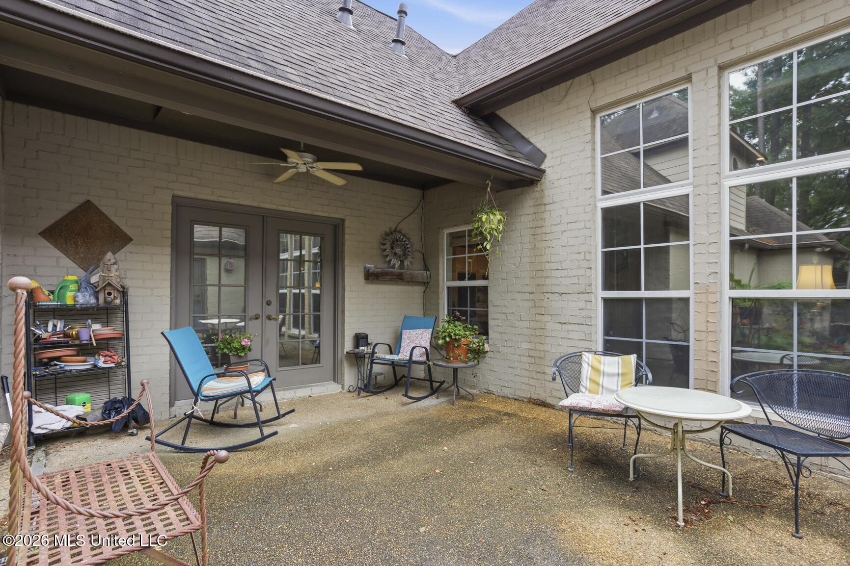 610 Abbots Lane Property Photo 41
