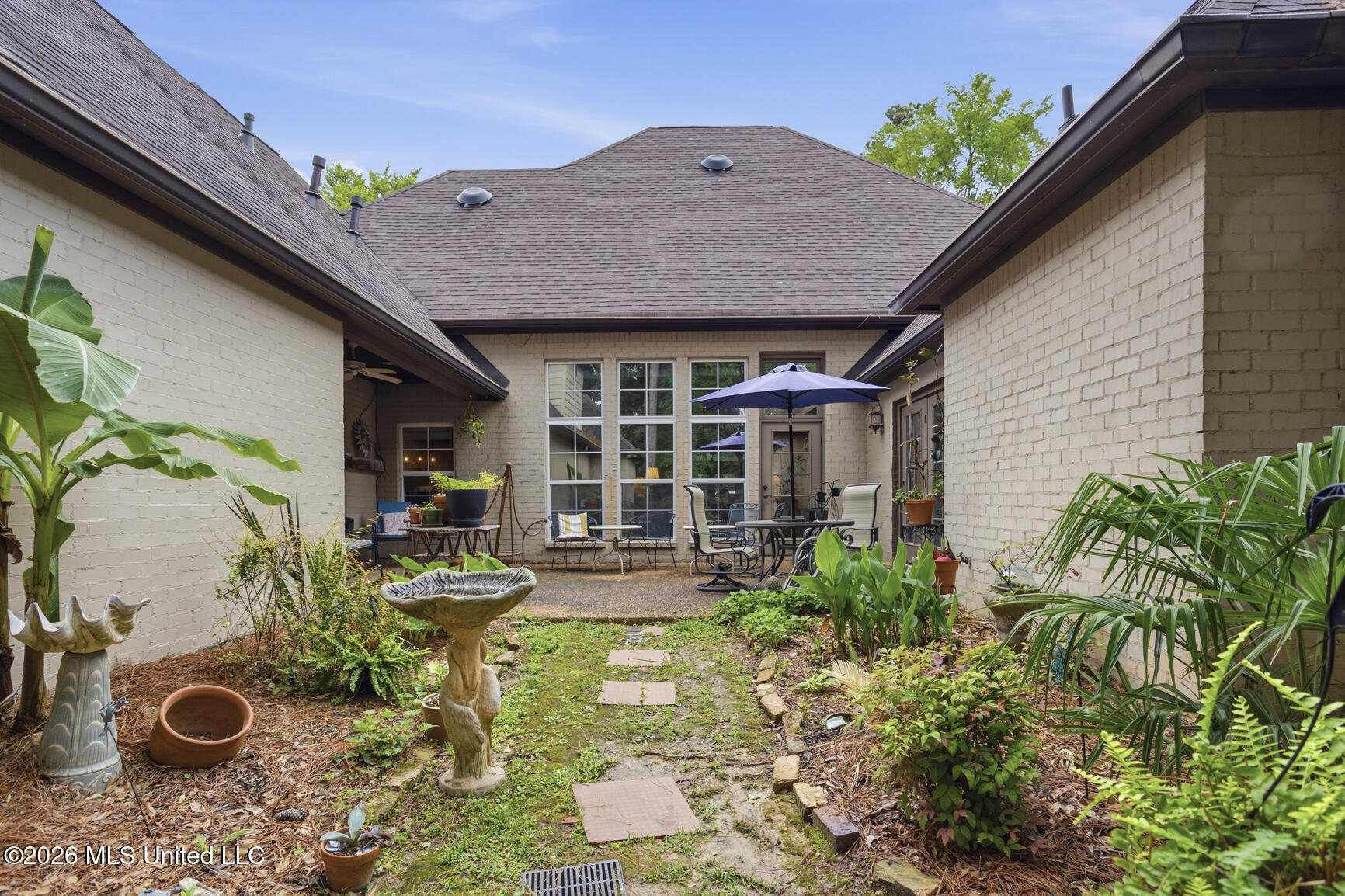 610 Abbots Lane Property Photo 45