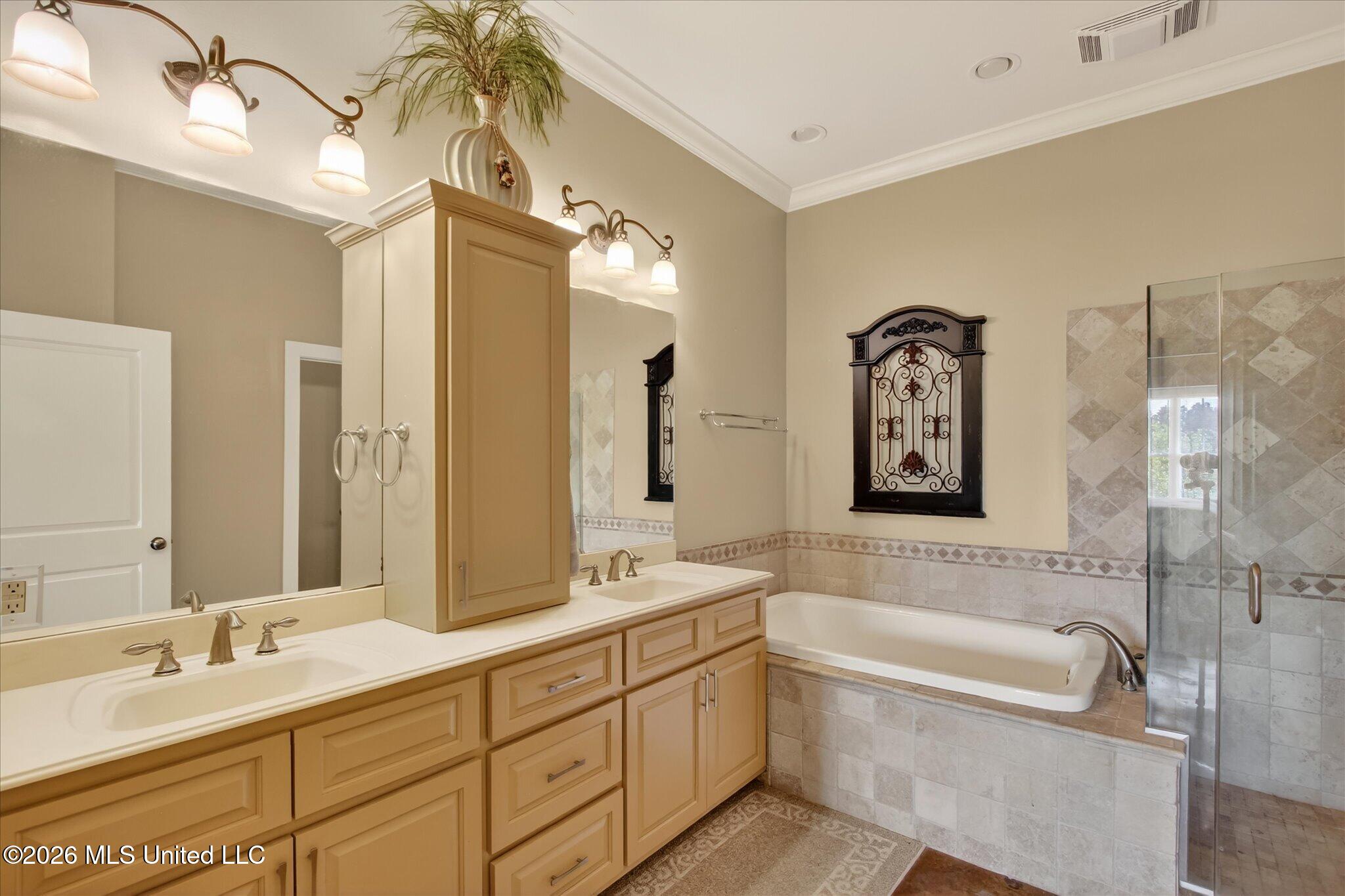 110 Emerald Lake Drive Property Photo 26