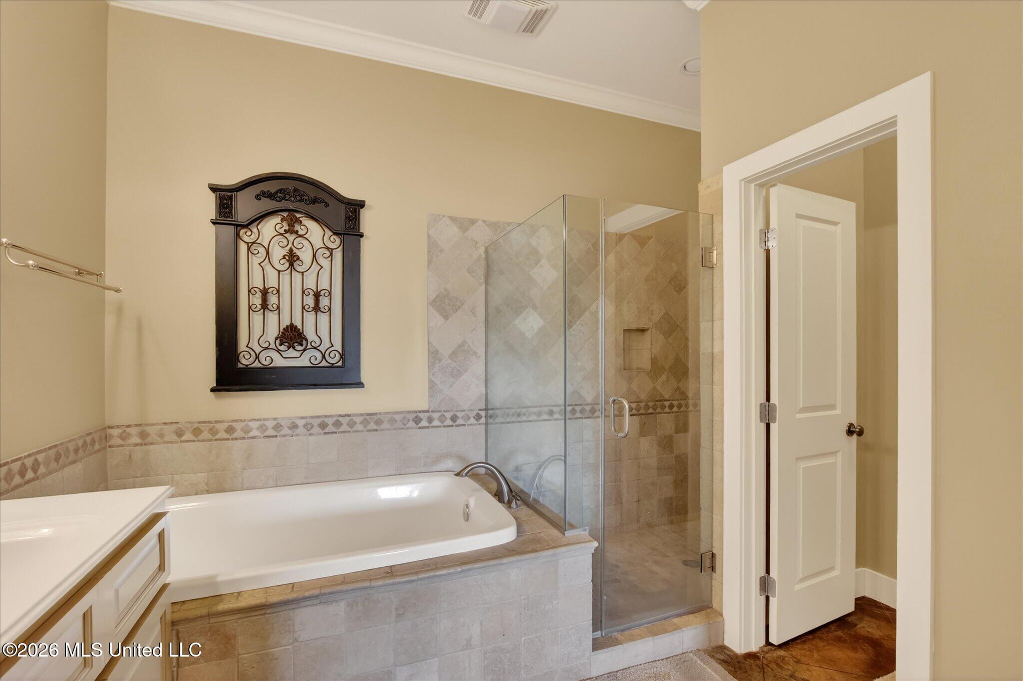 110 Emerald Lake Drive Property Photo 27