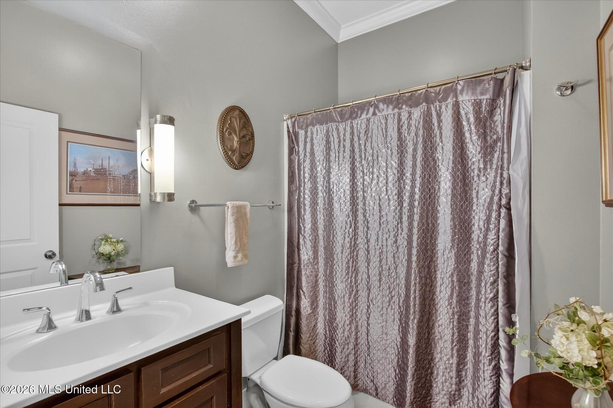 110 Emerald Lake Drive Property Photo 33