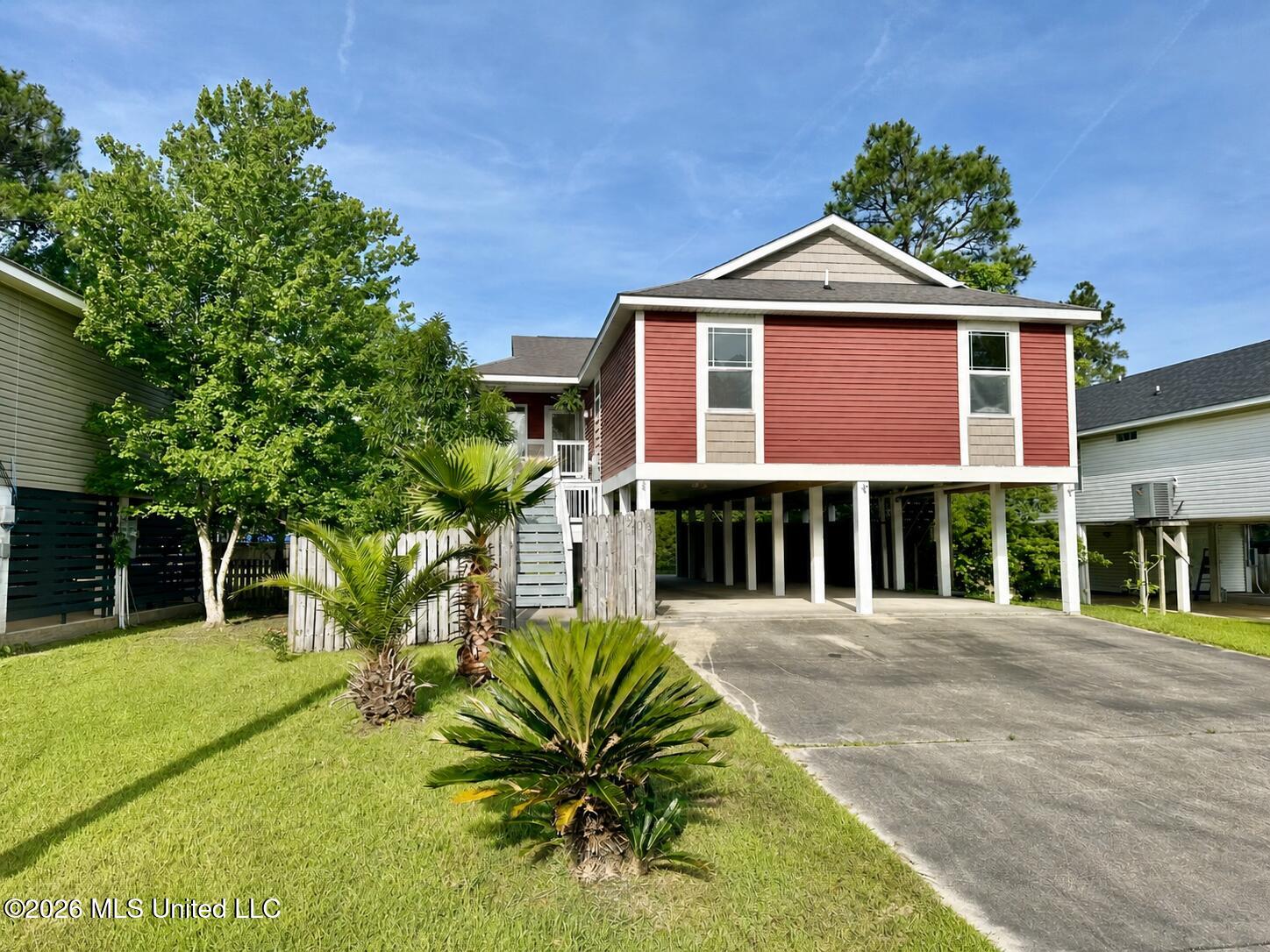 203 Pinewood Drive Property Photo 1