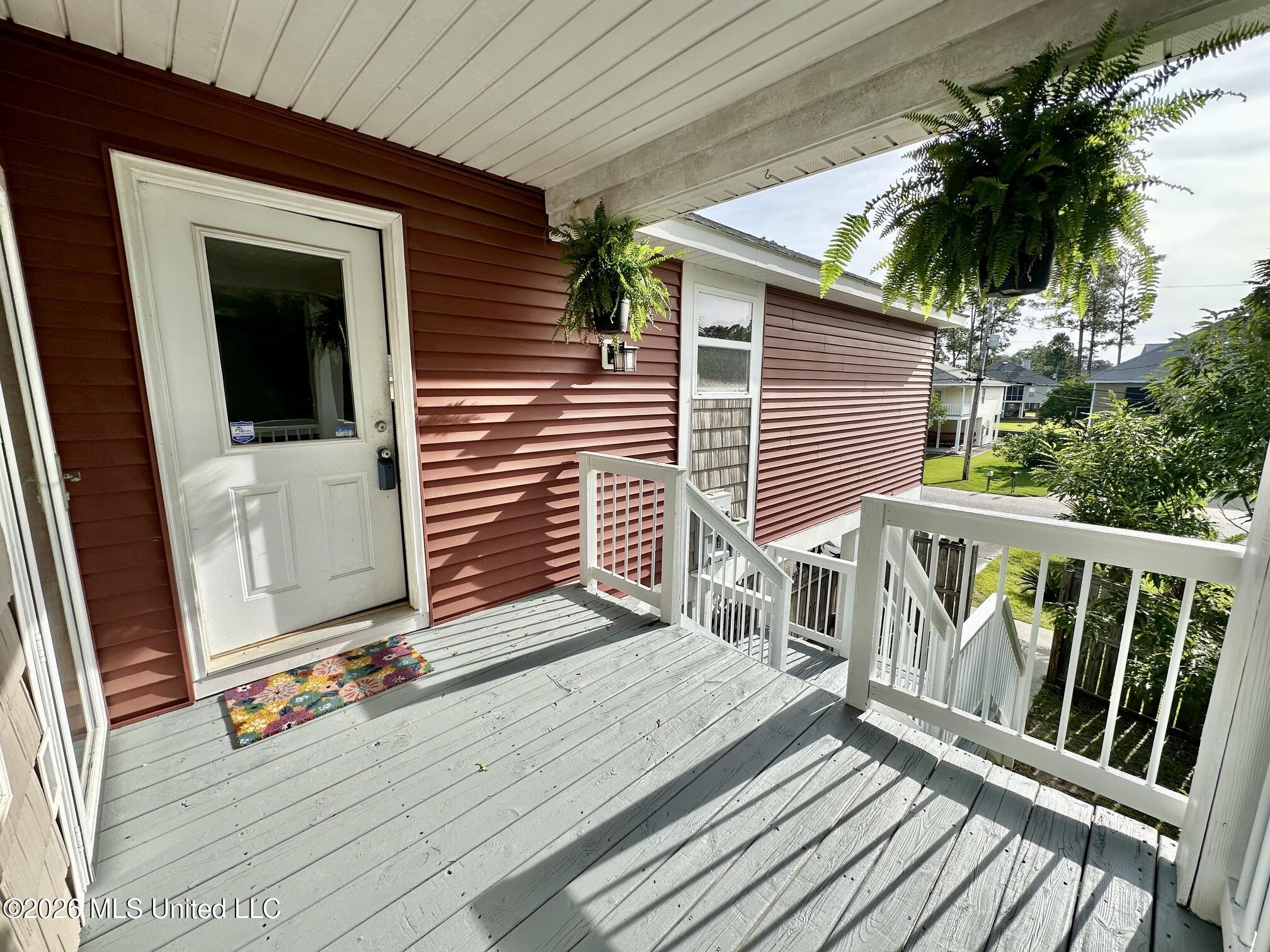 203 Pinewood Drive Property Photo 2