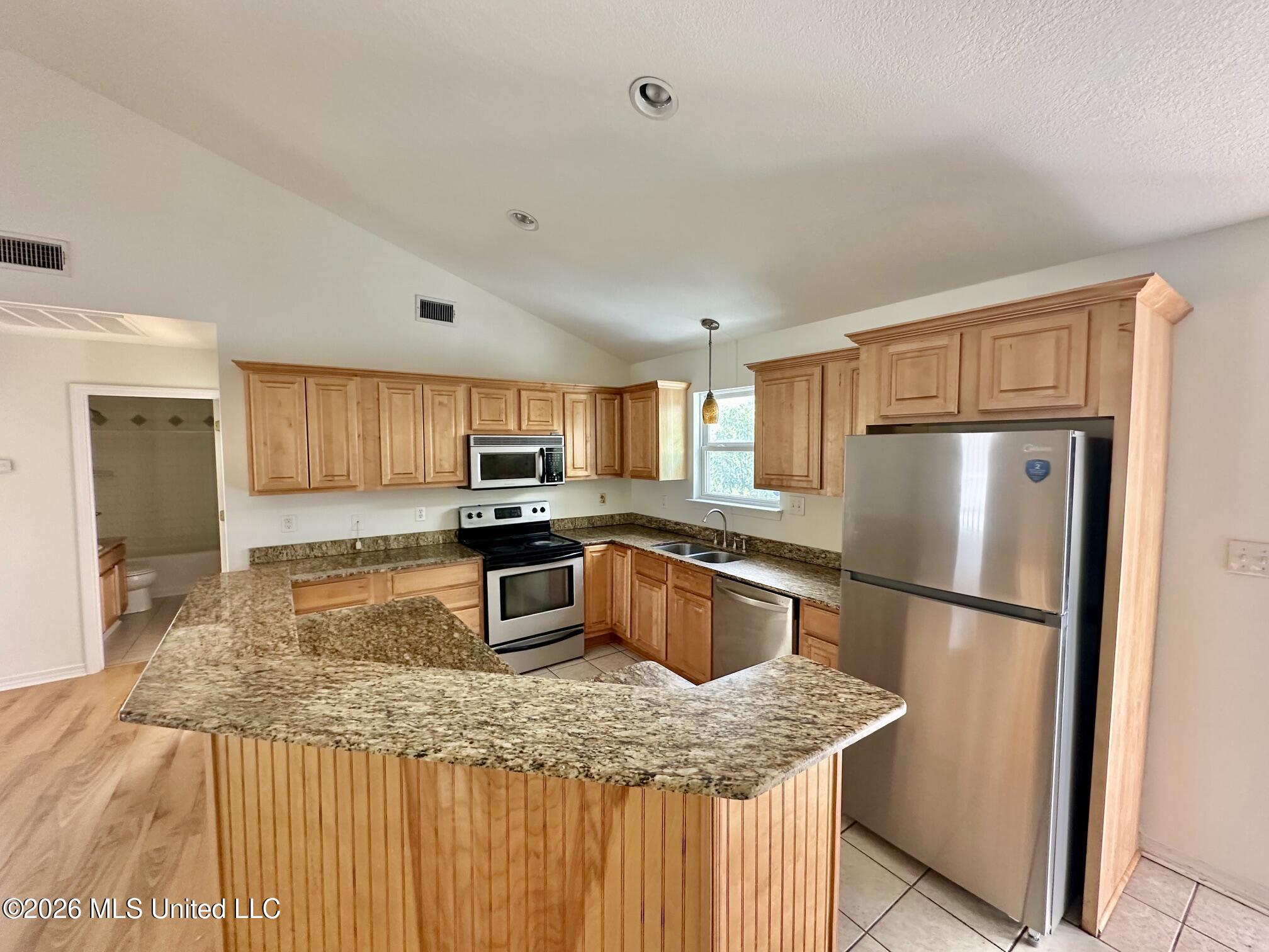 203 Pinewood Drive Property Photo 5