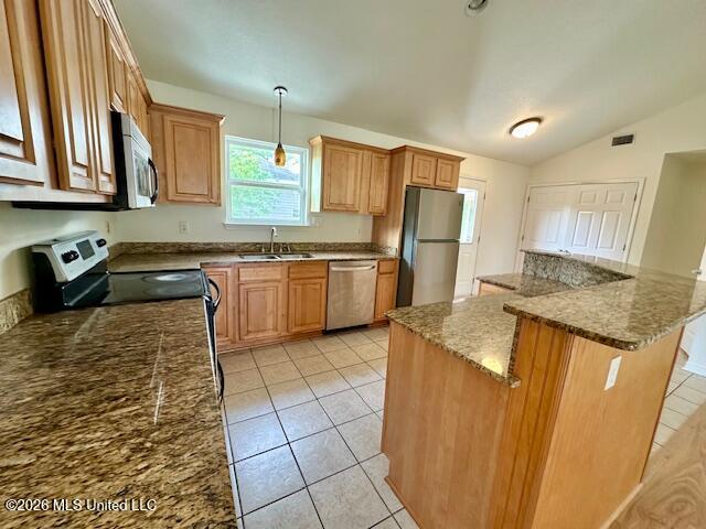 203 Pinewood Drive Property Photo 6