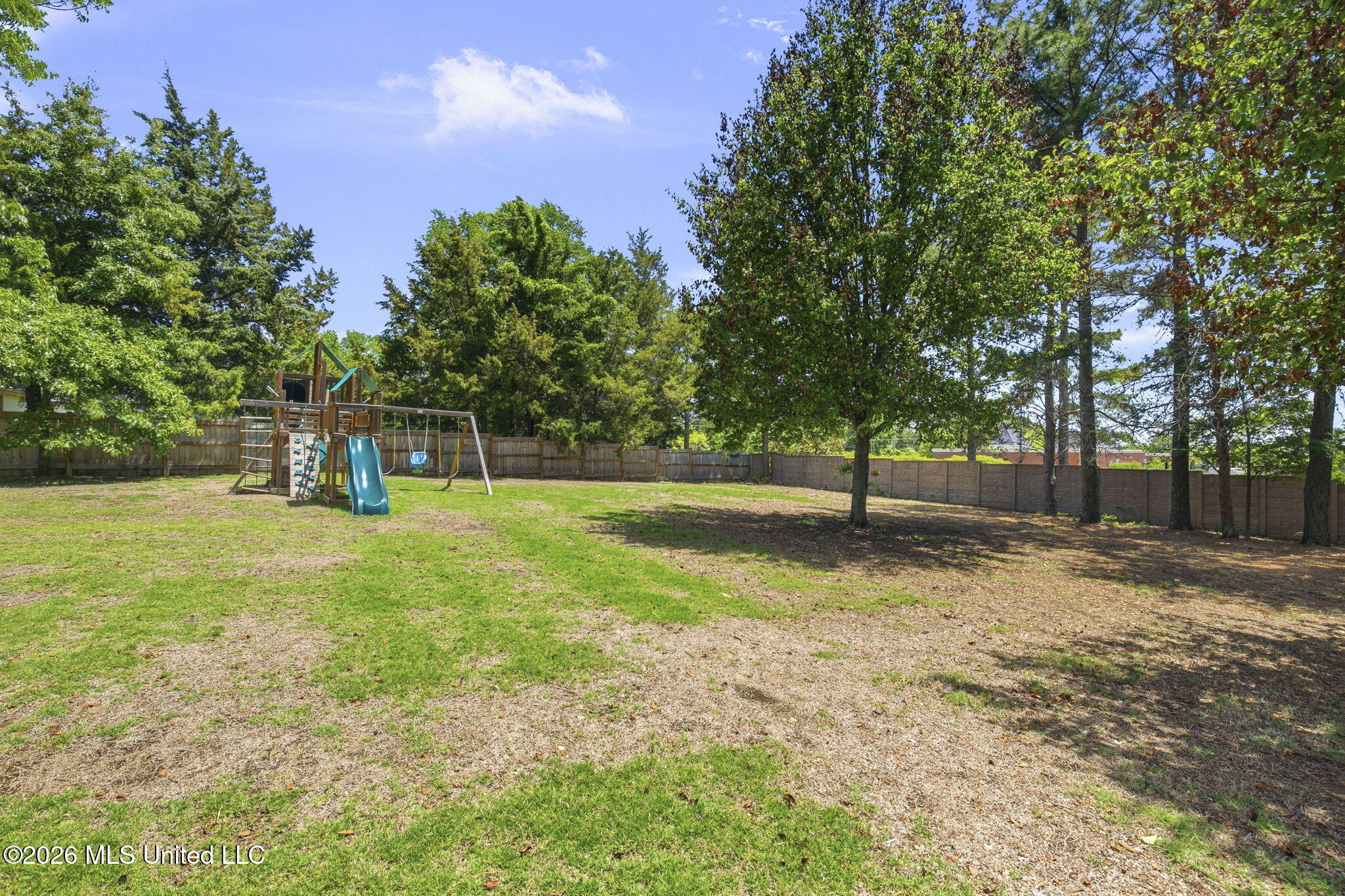 404 Cedarmont Drive Property Photo 92