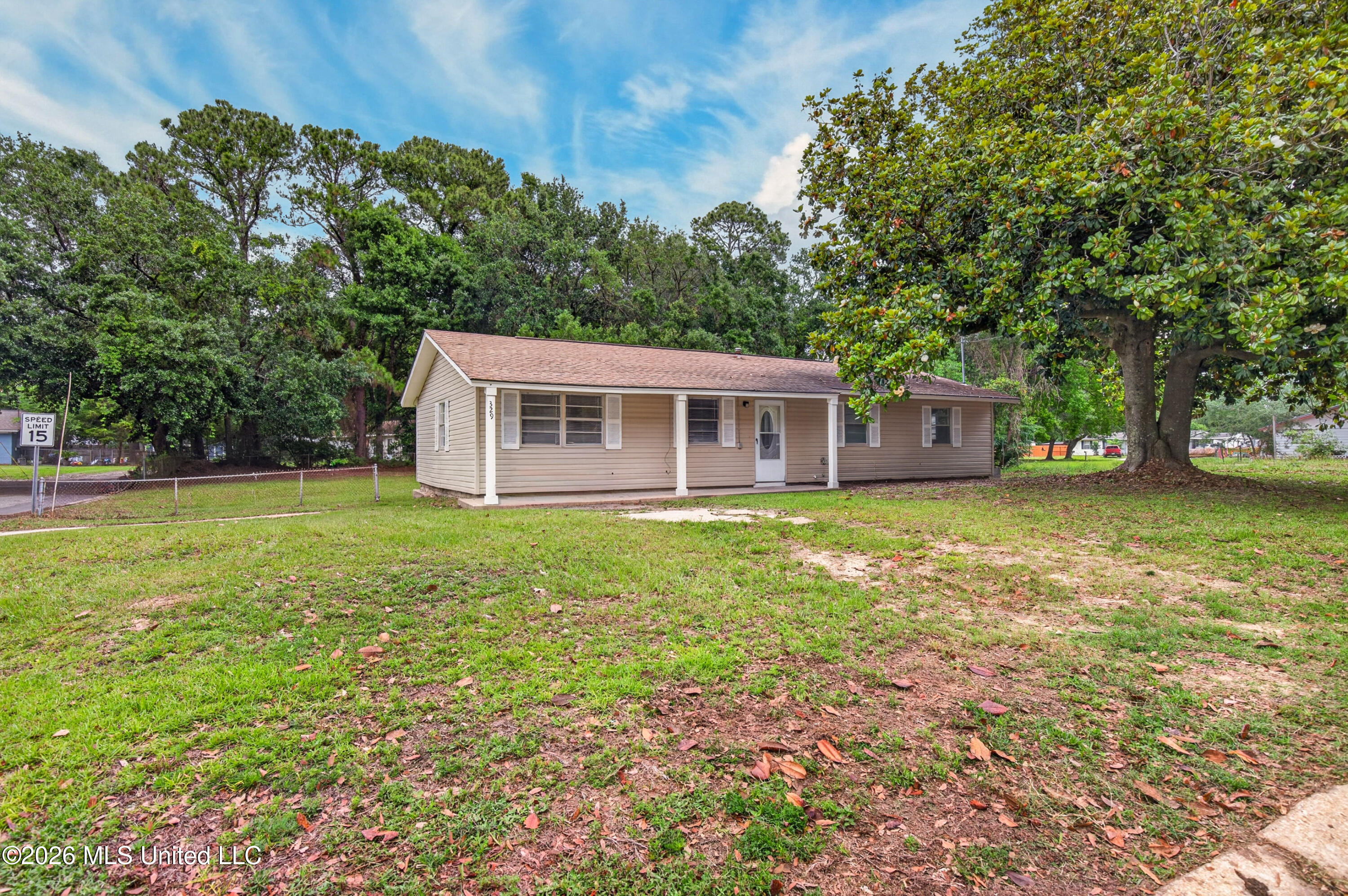 329 Park Drive Property Photo 2