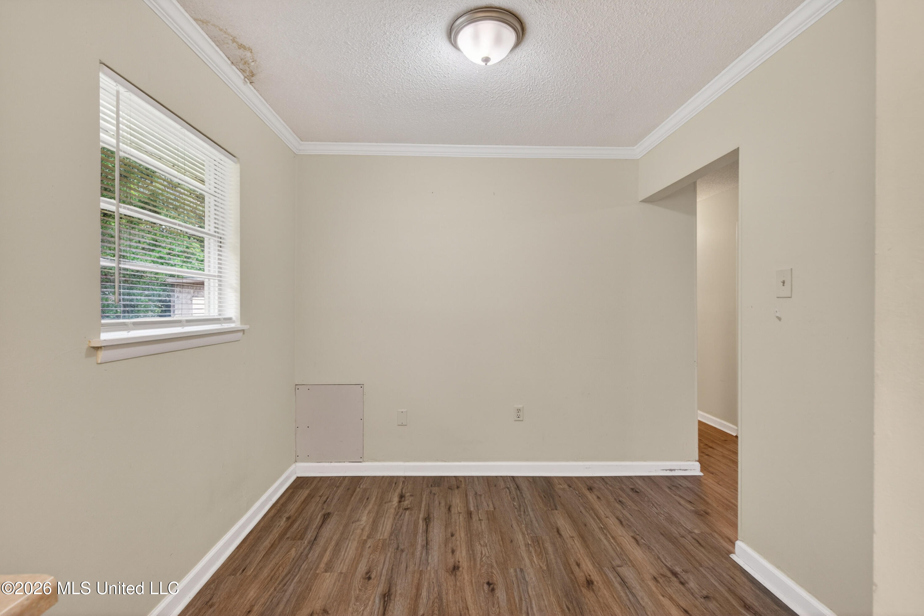 329 Park Drive Property Photo 9