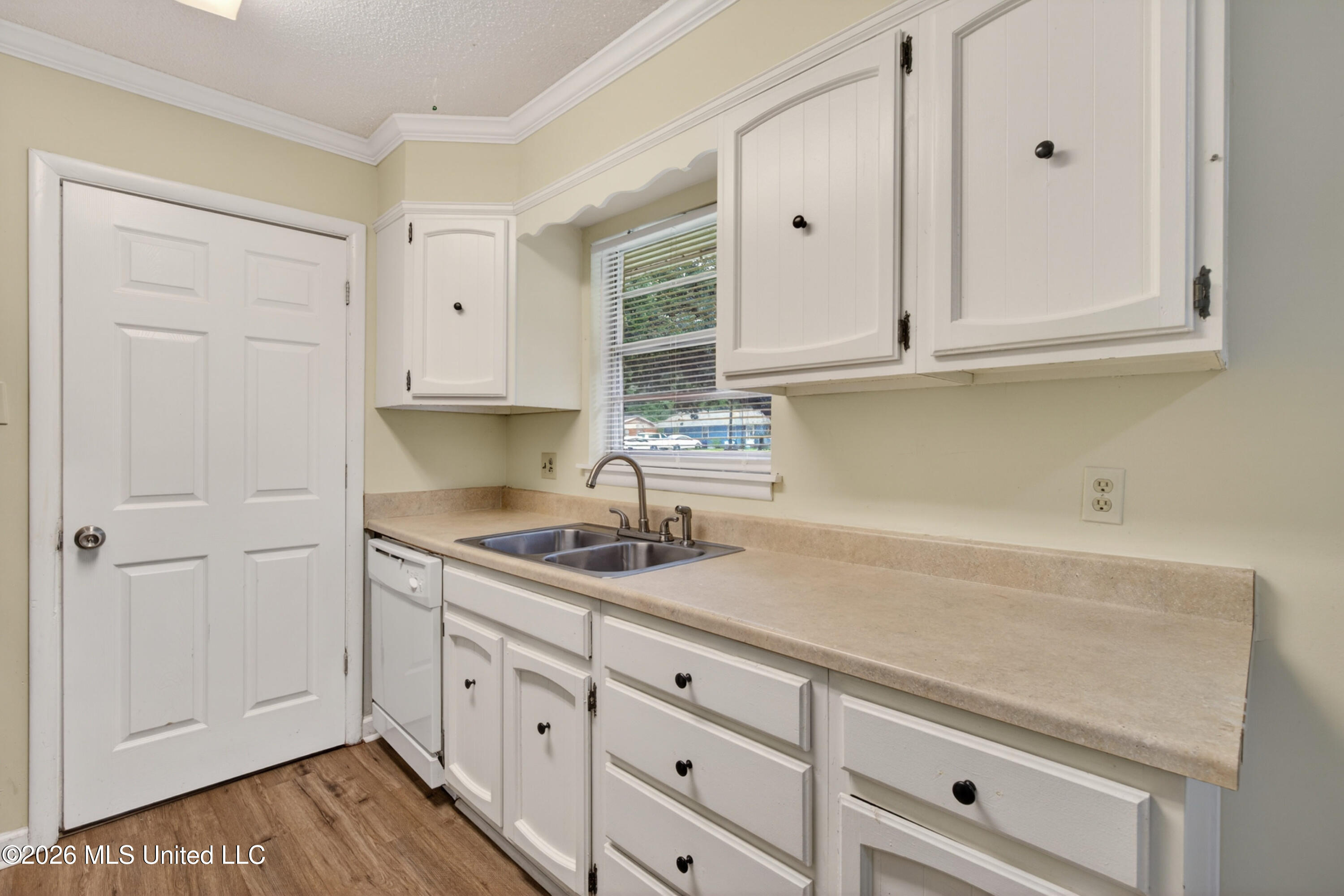 329 Park Drive Property Photo 12