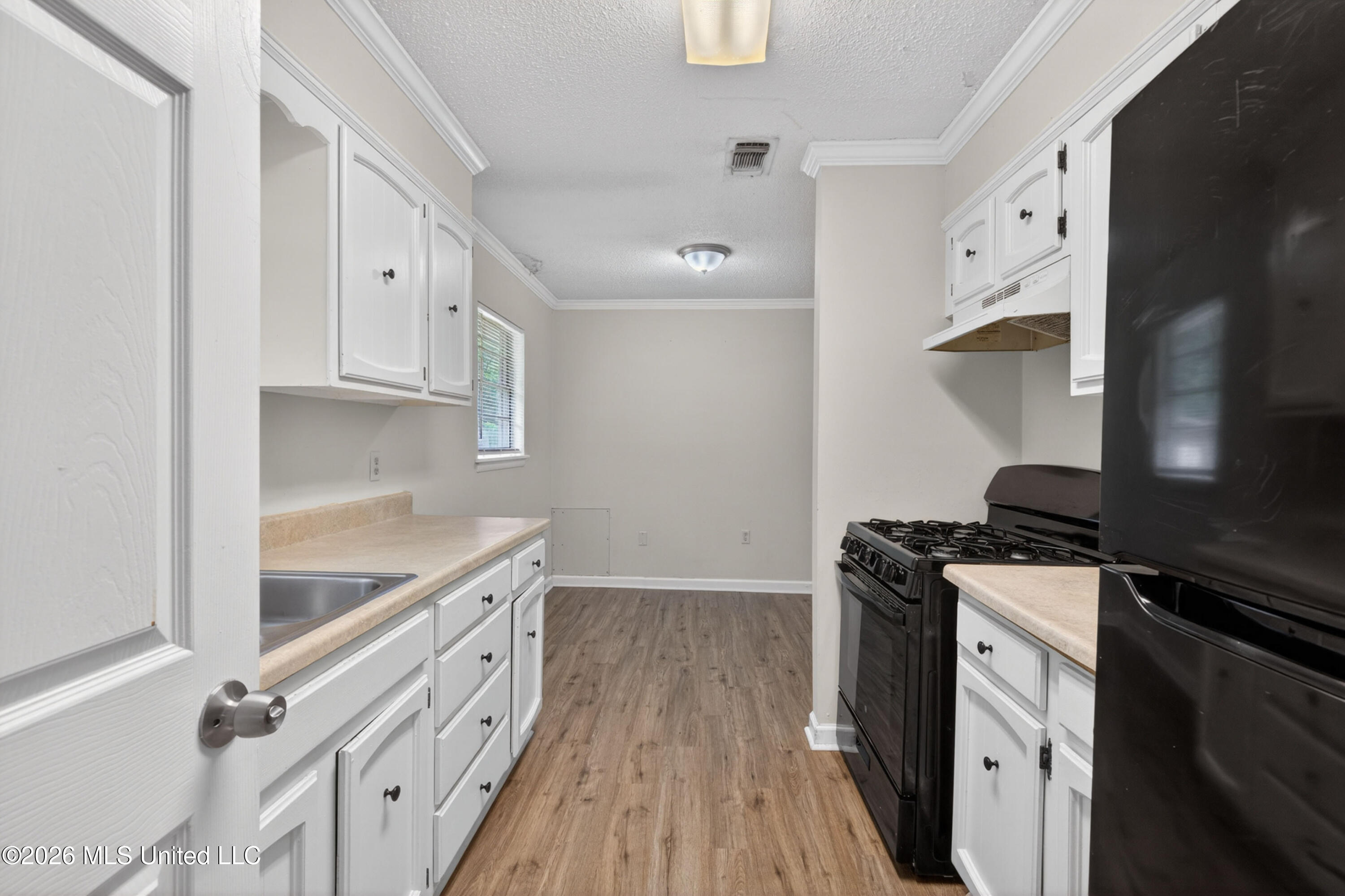 329 Park Drive Property Photo 13
