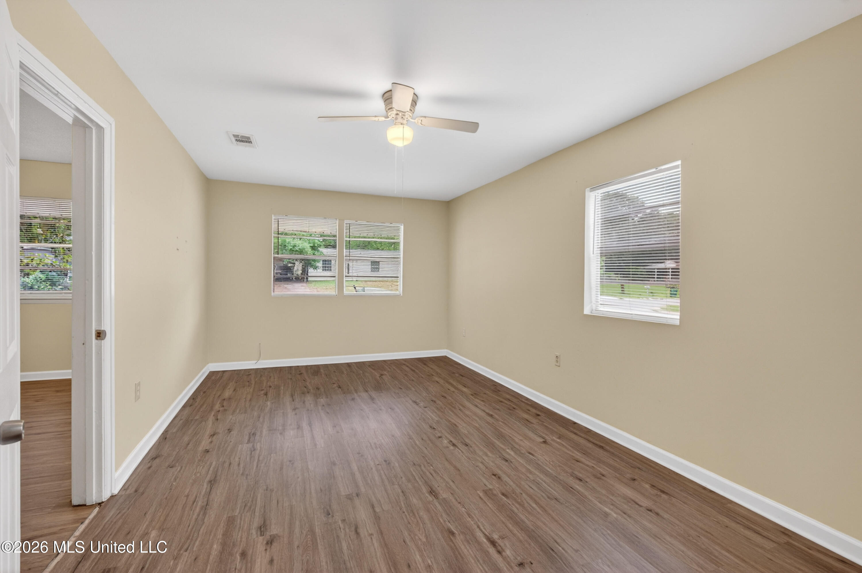 329 Park Drive Property Photo 14