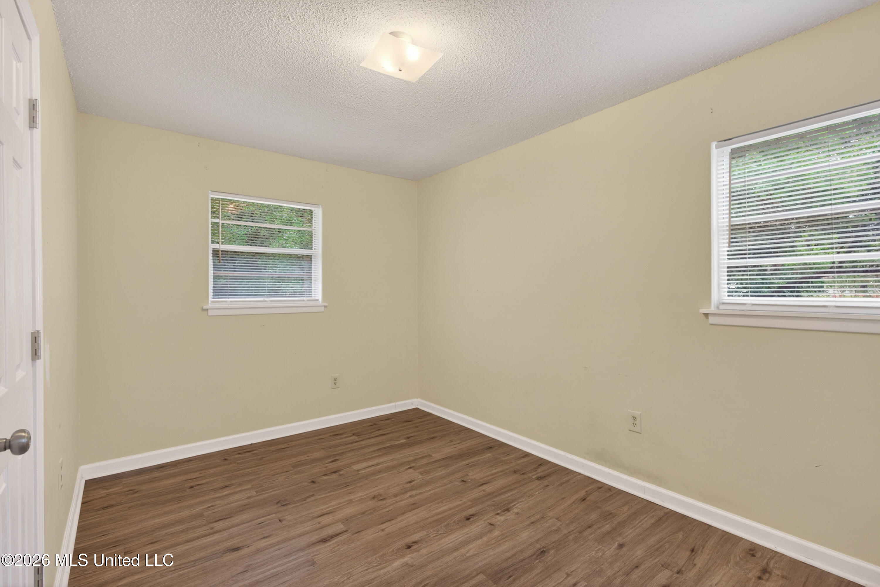 329 Park Drive Property Photo 18
