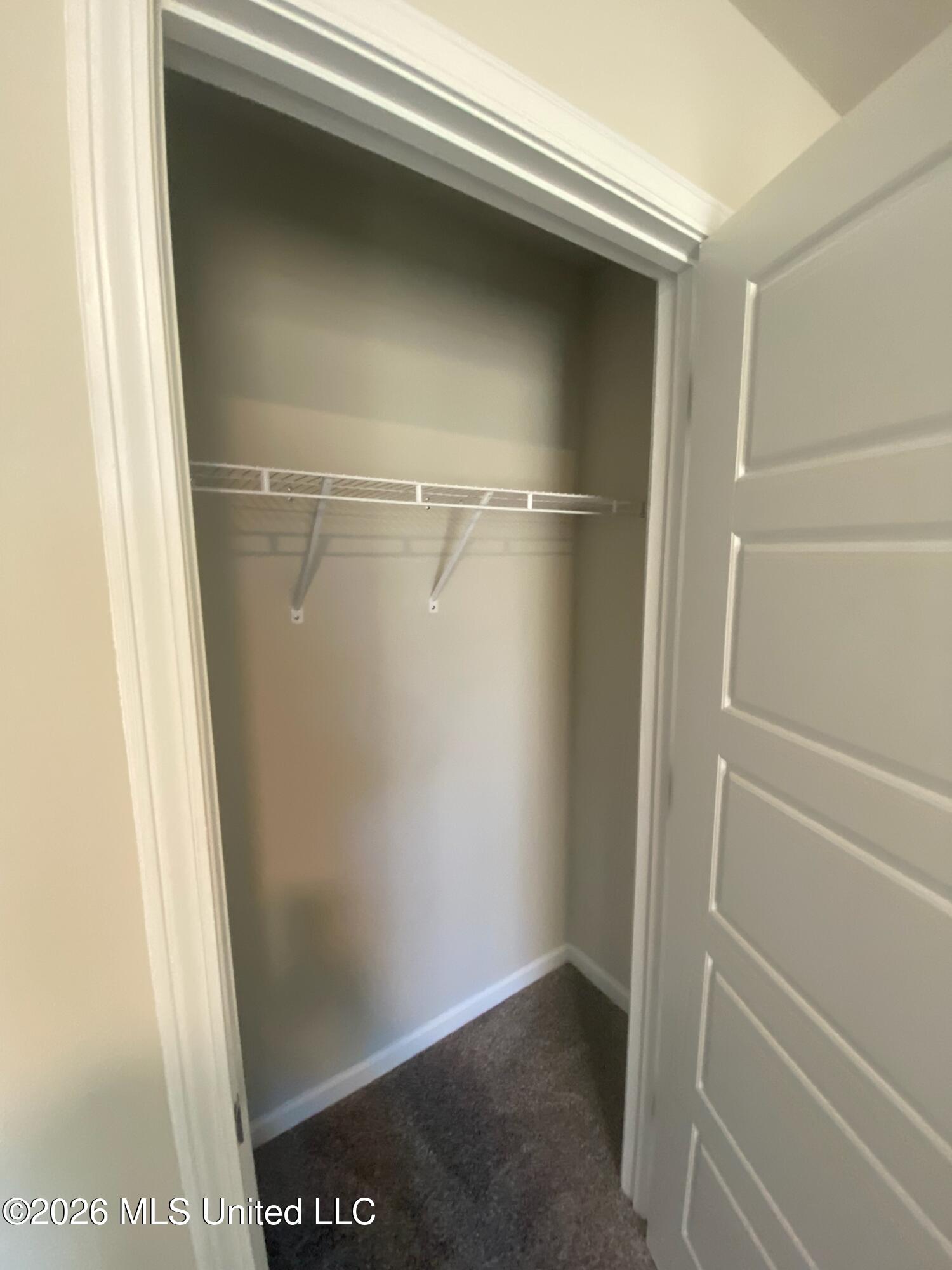 212 Hawthorne Drive Property Photo 16