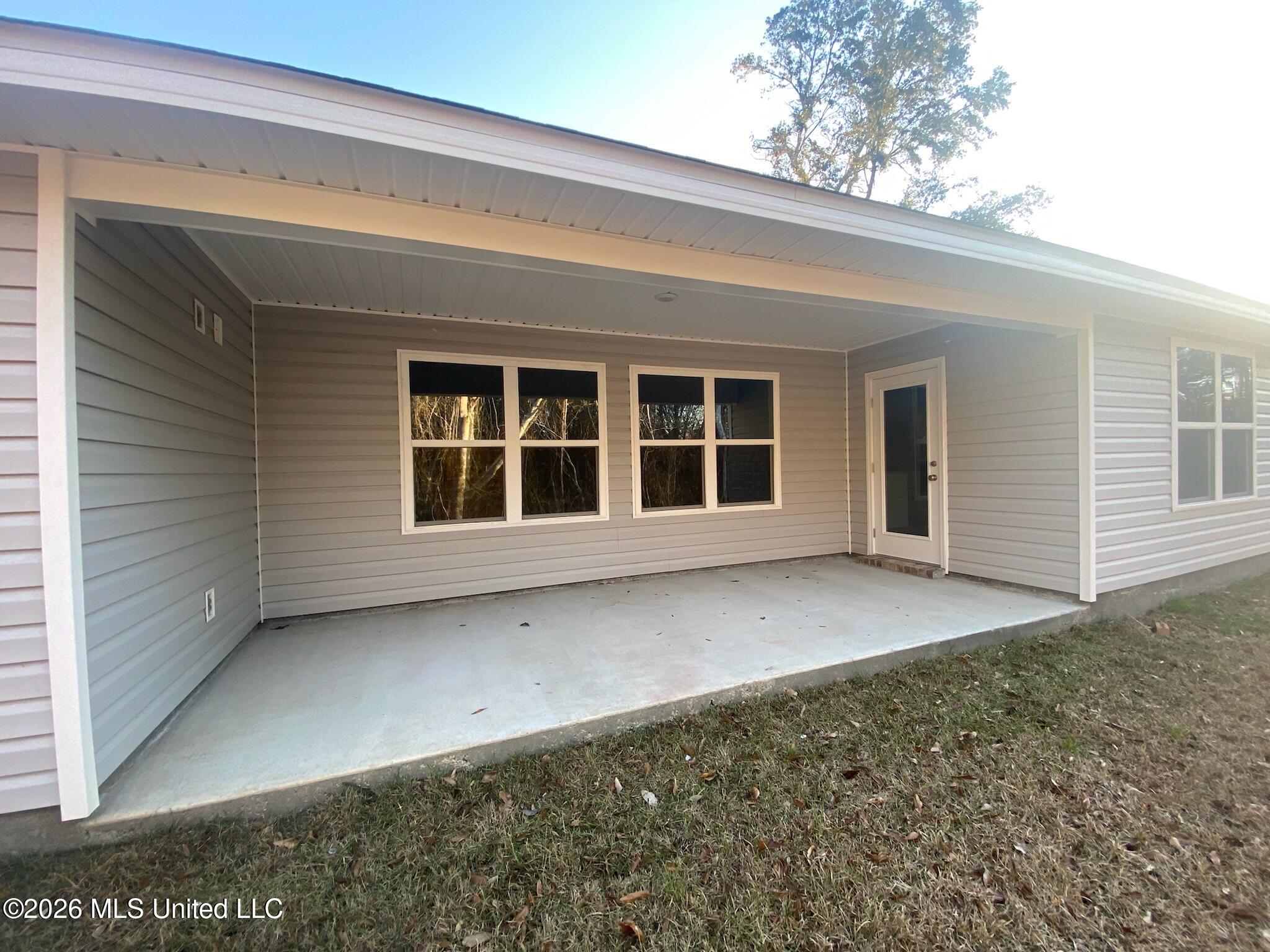 212 Hawthorne Drive Property Photo 19