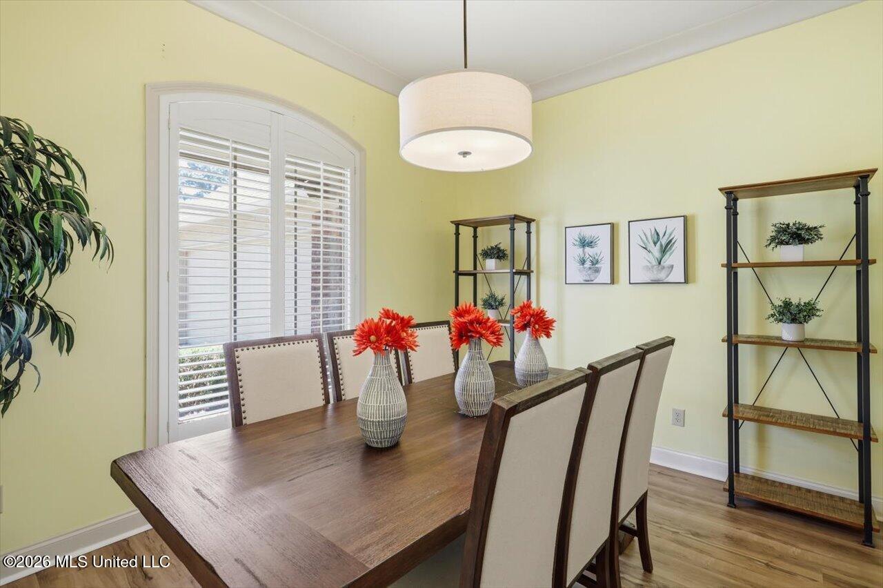122 Addison Way Property Photo 14