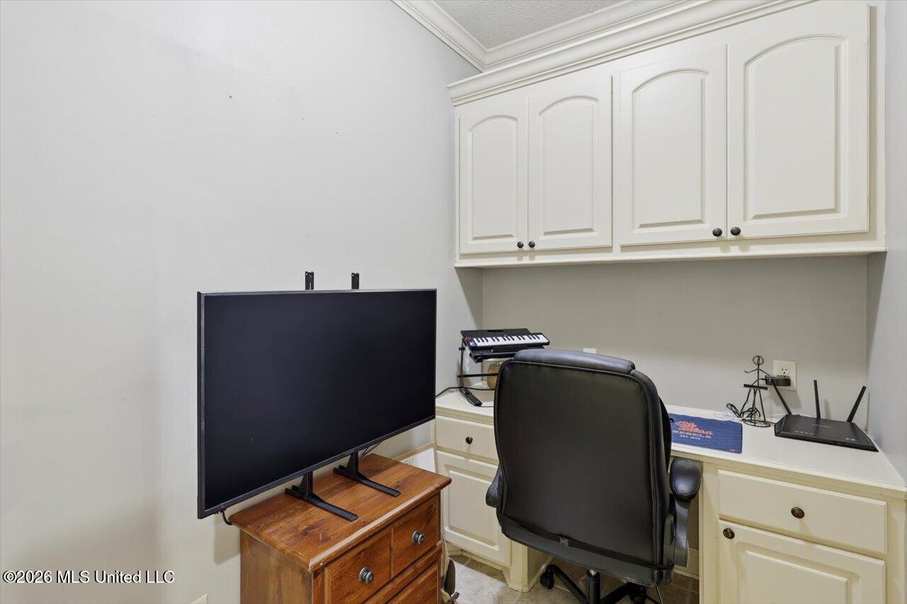 122 Addison Way Property Photo 17