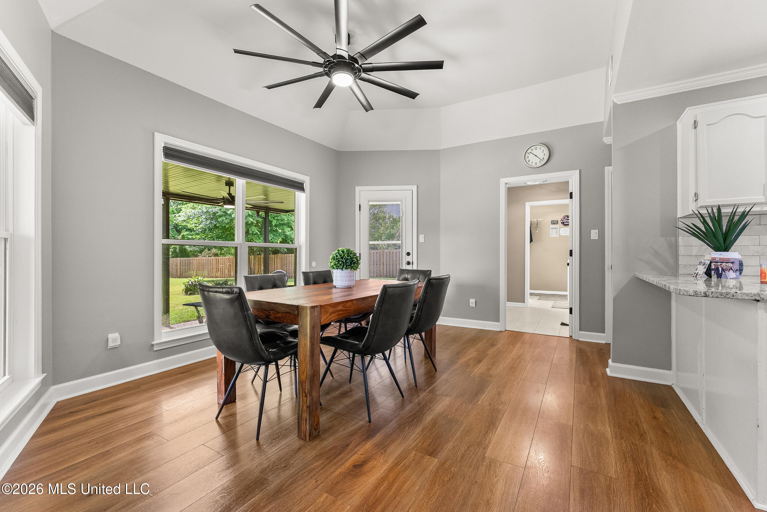 7254 Flower Creek Drive Property Photo 19