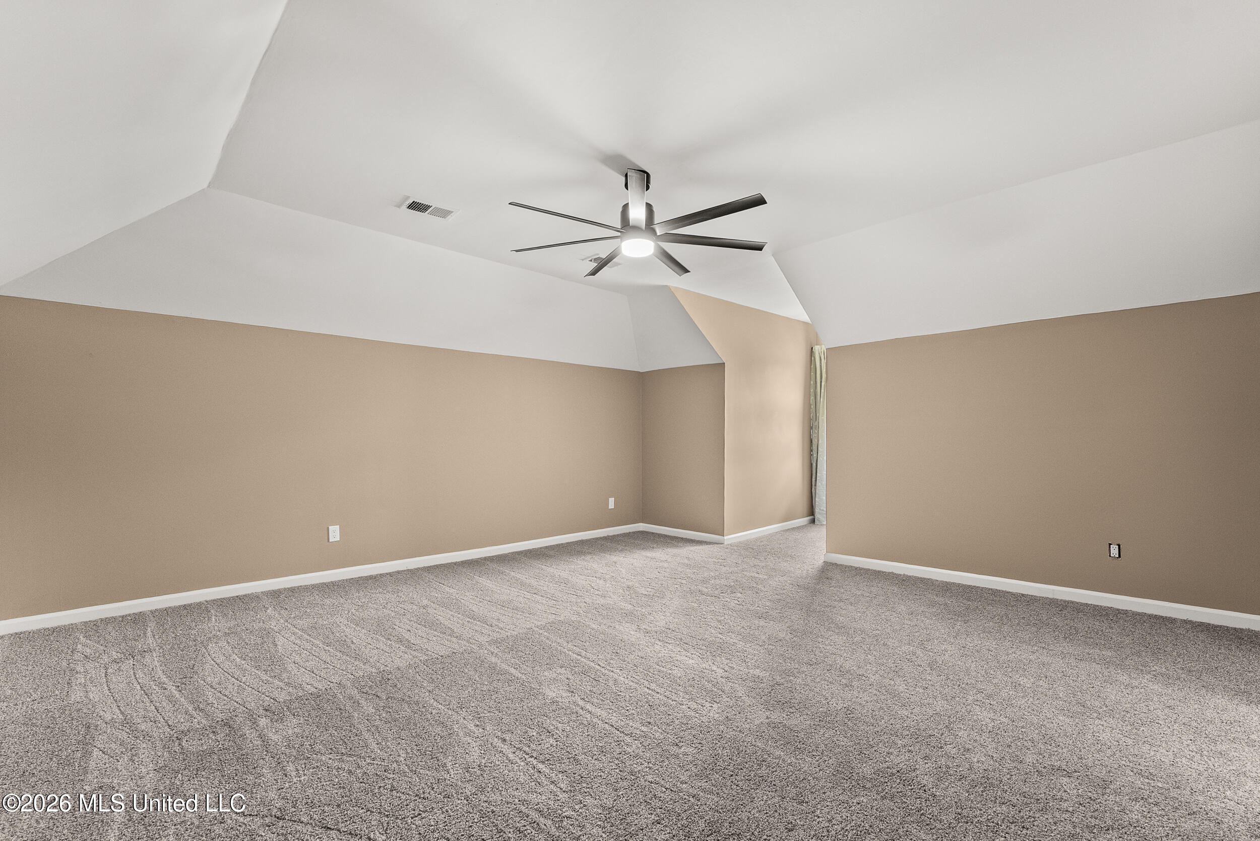 7254 Flower Creek Drive Property Photo 33