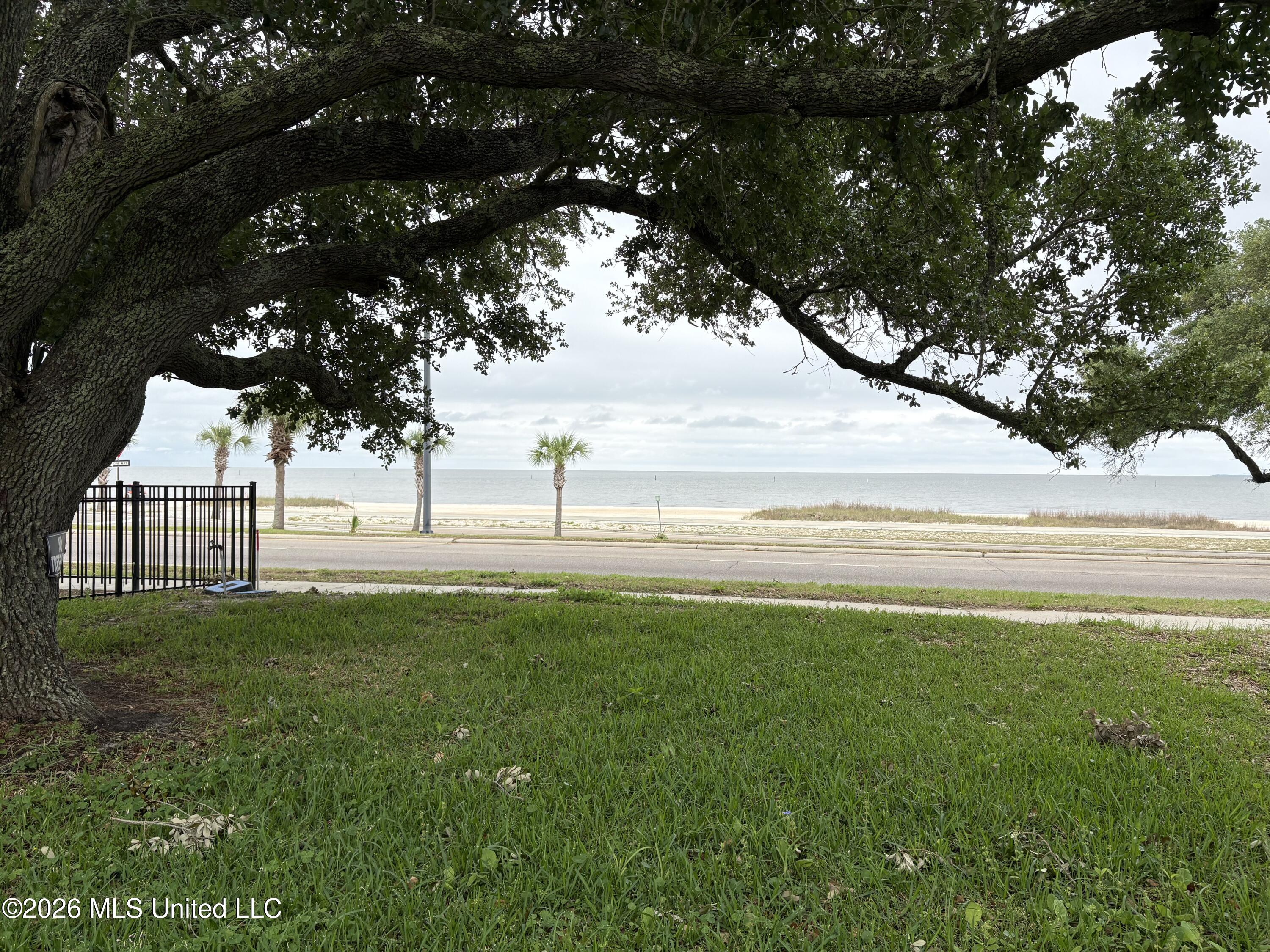 1512 E Beach Boulevard Property Photo 4