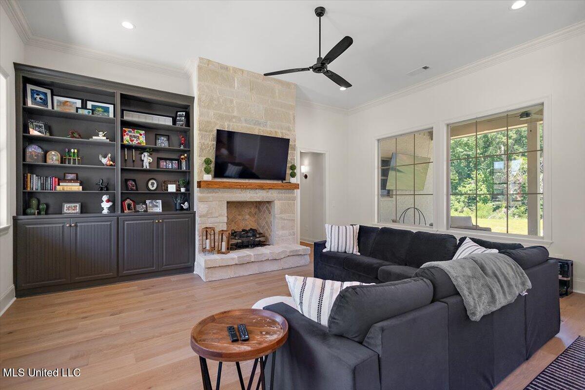 6603 Wirtz Road Property Photo 3