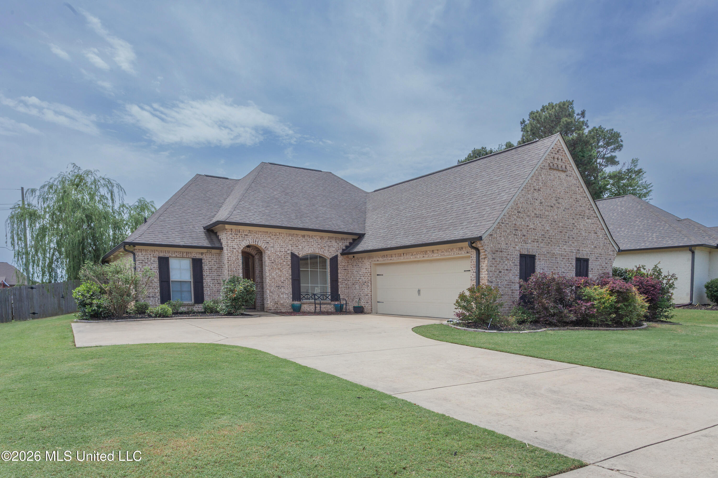 292 Buckhead Drive Property Photo 1