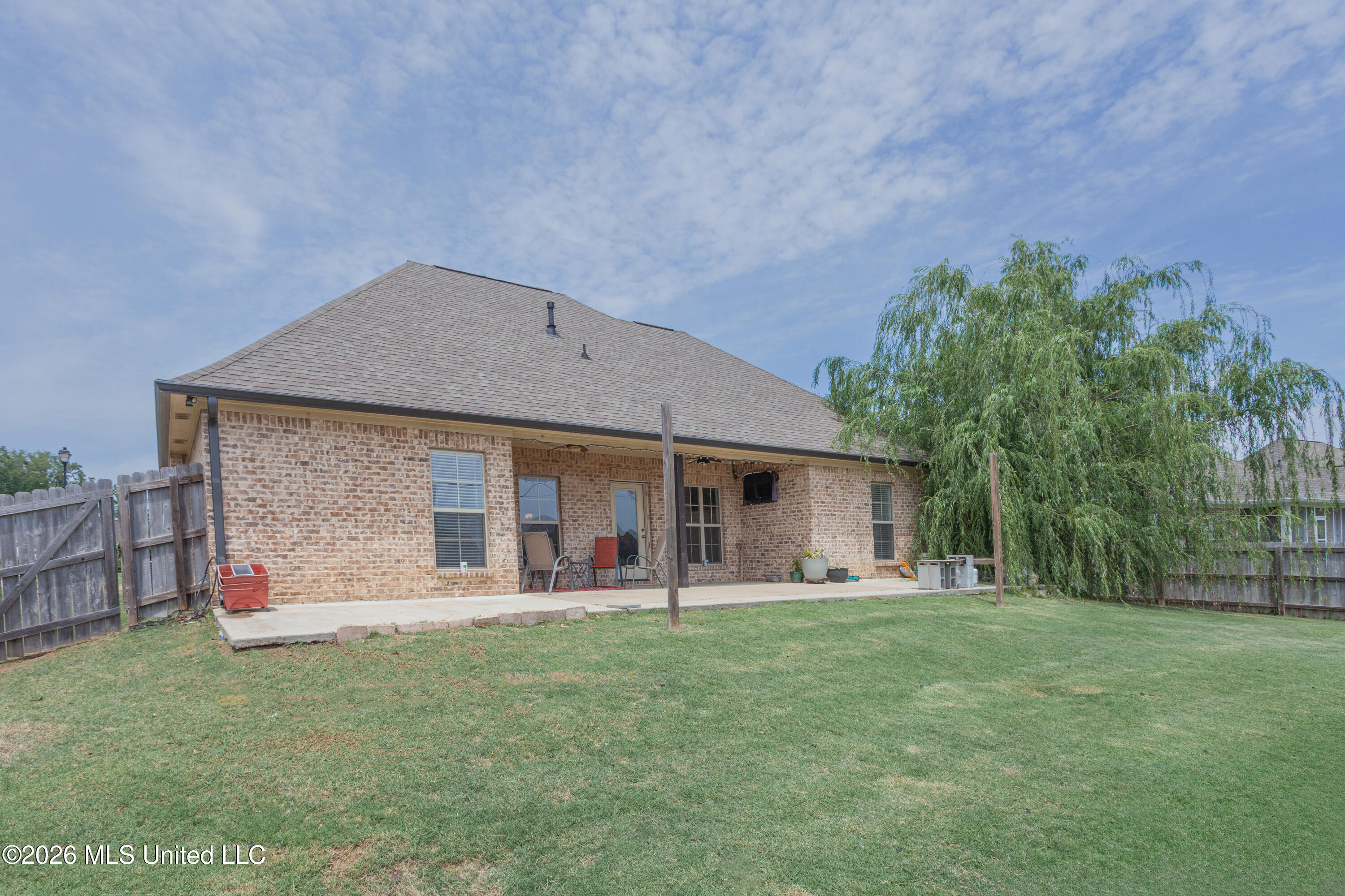292 Buckhead Drive Property Photo 3
