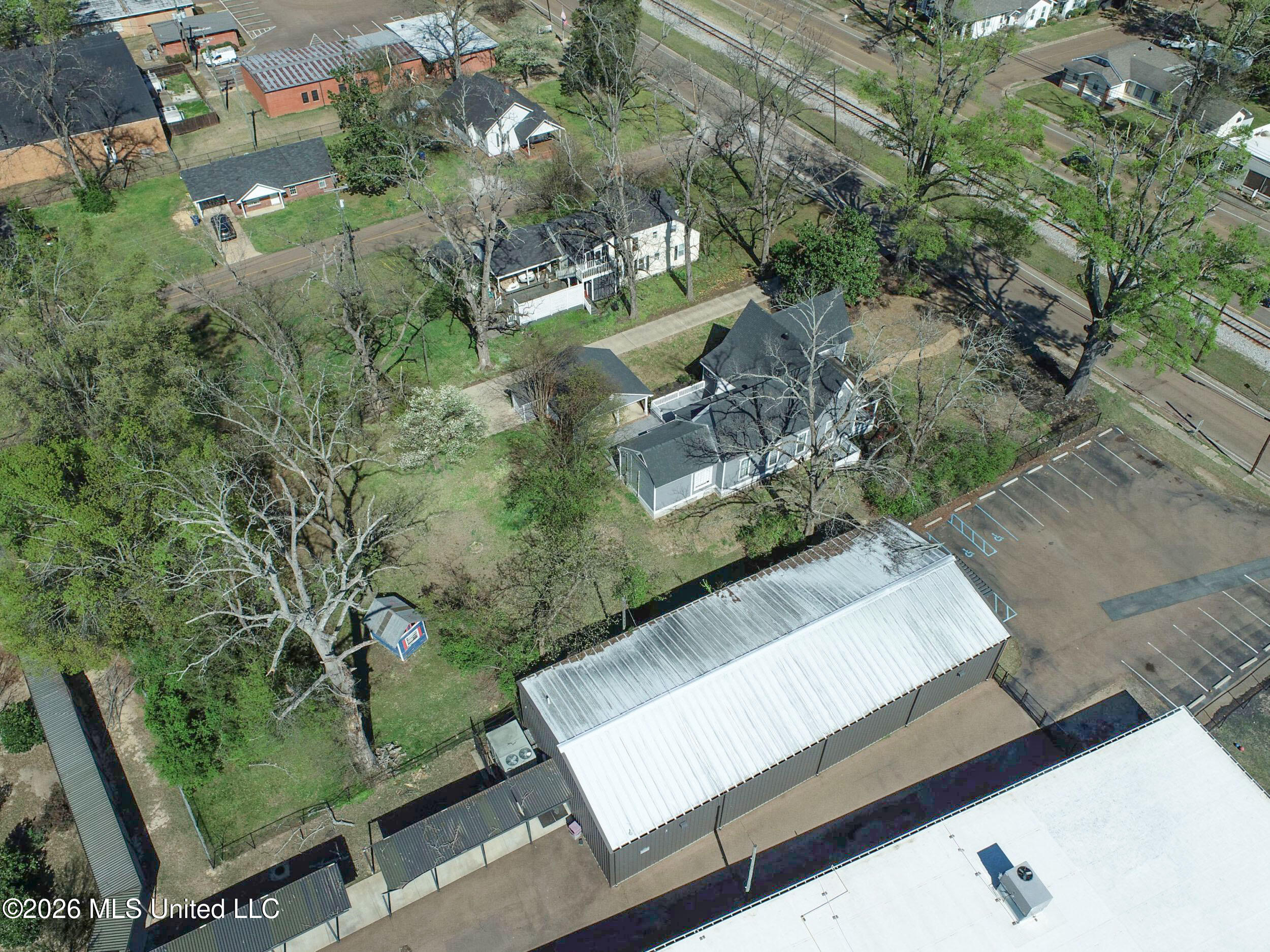 201 Boothe Street Property Photo 11