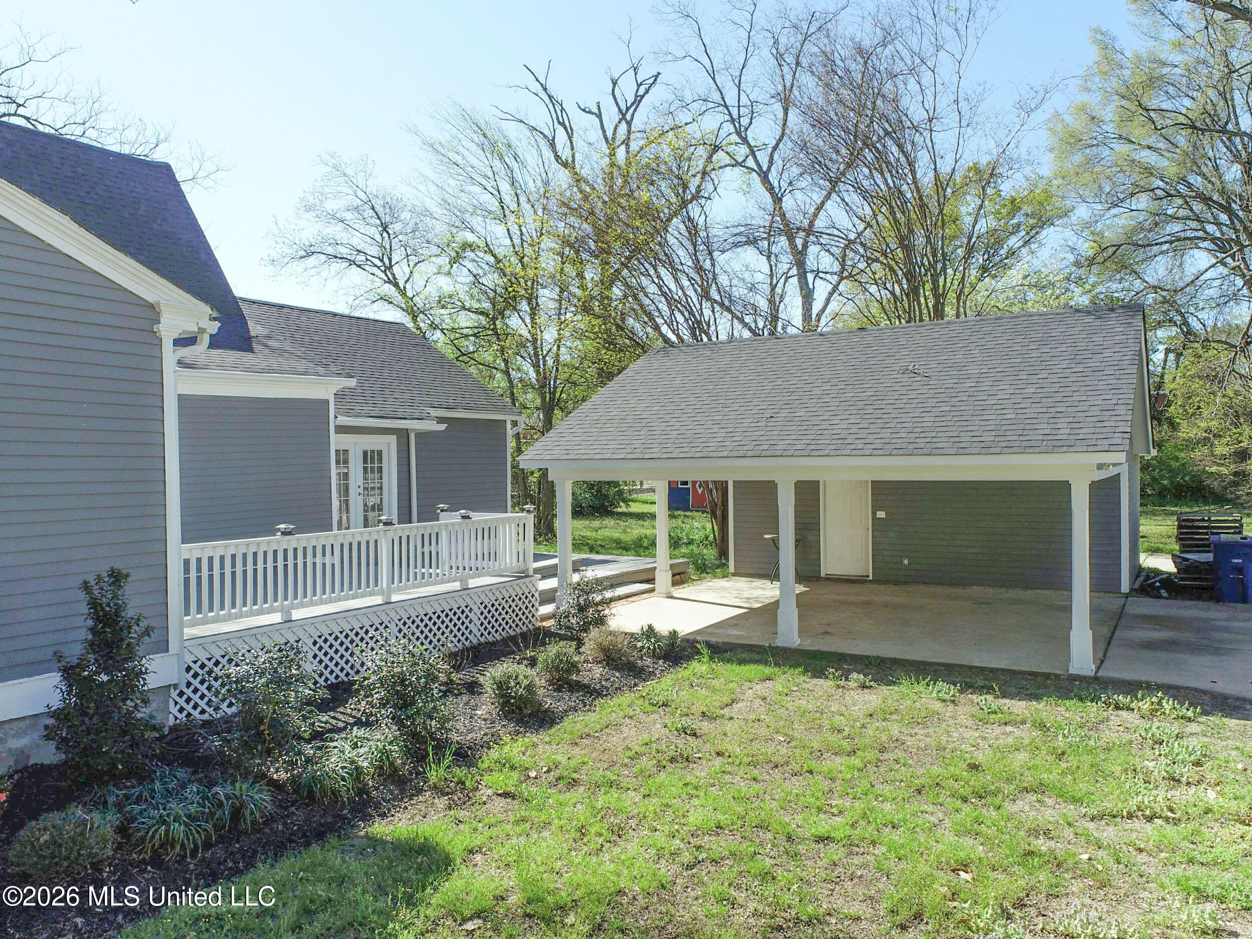 201 Boothe Street Property Photo 17
