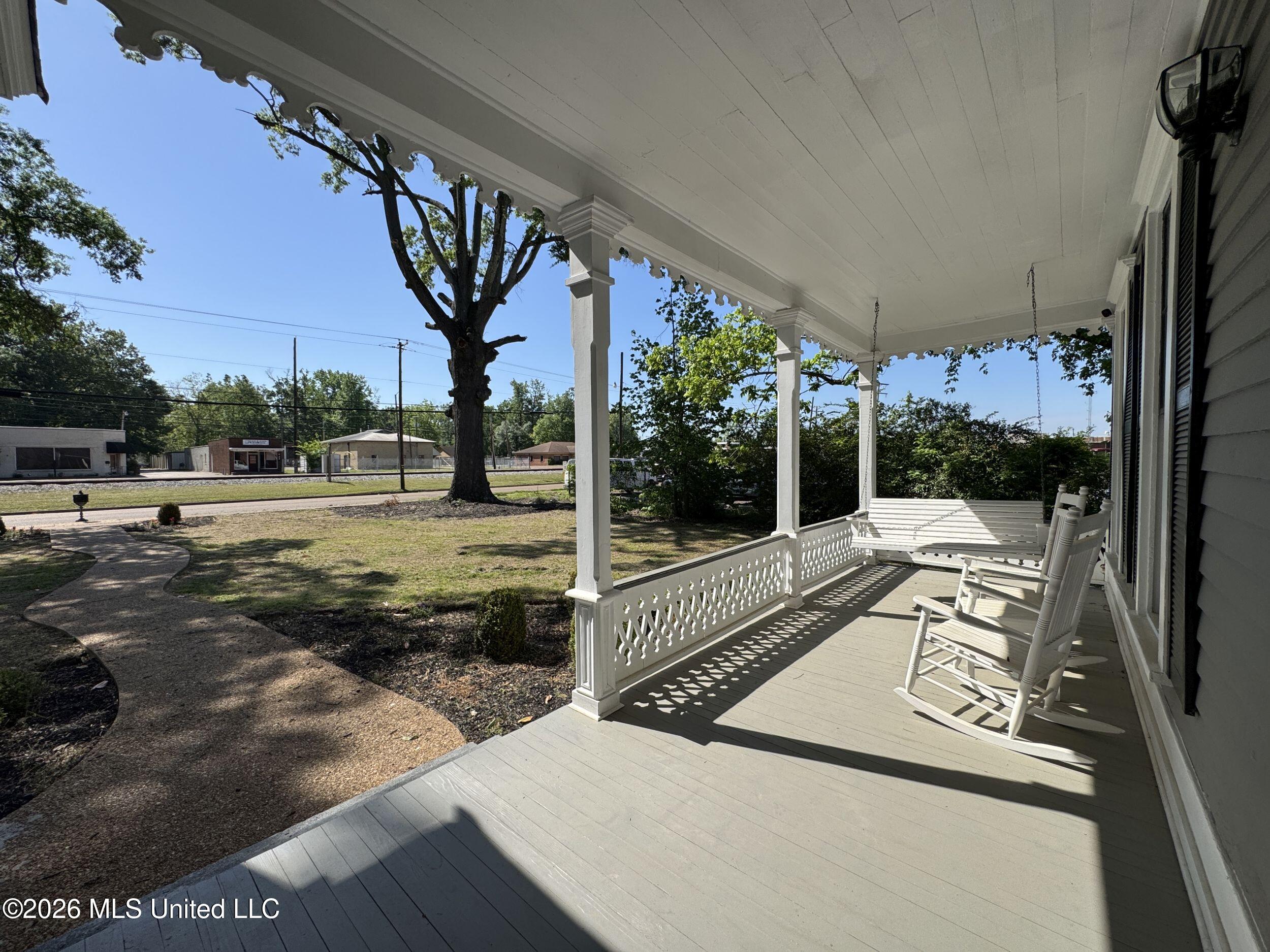 201 Boothe Street Property Photo 26
