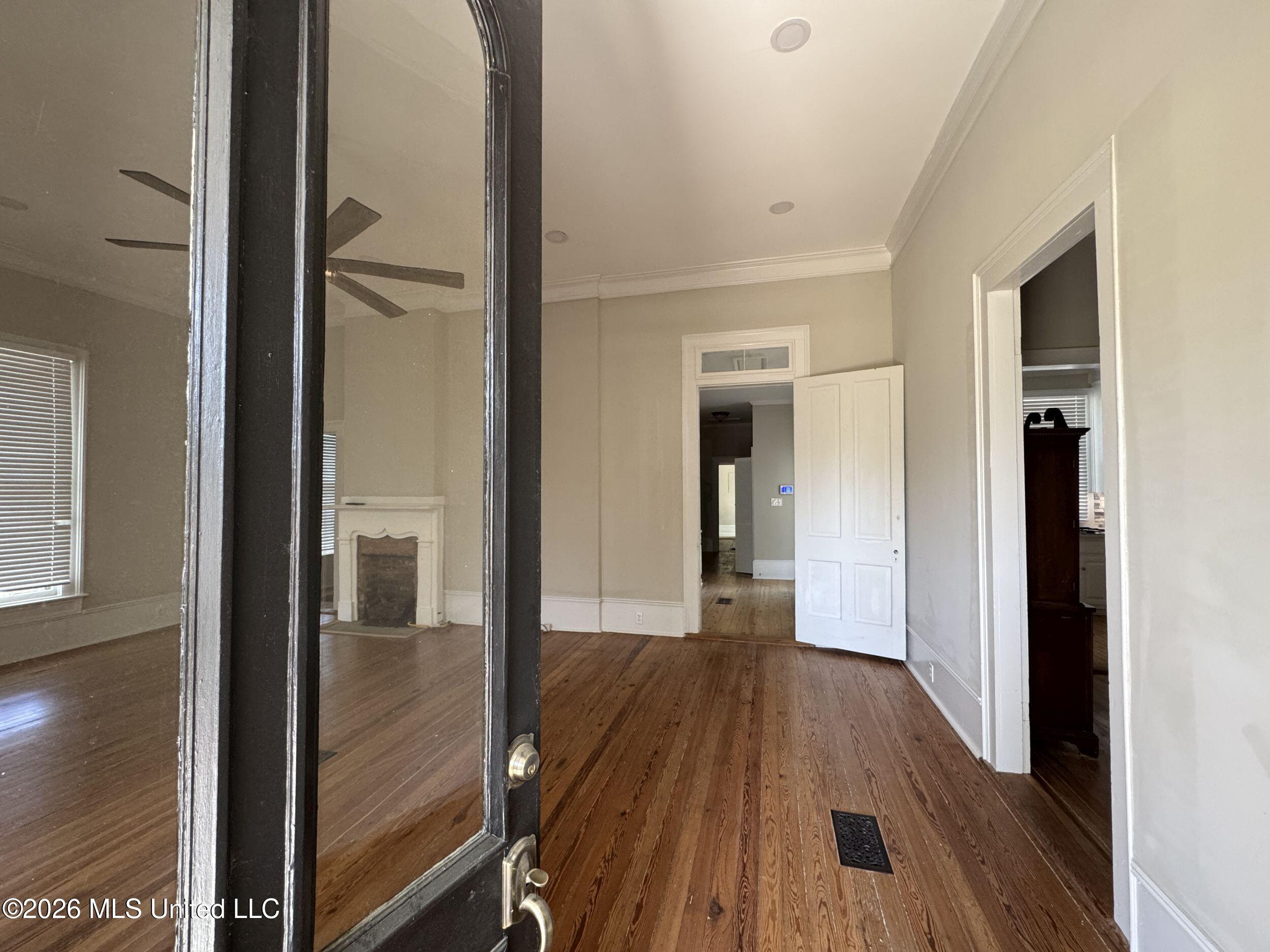 201 Boothe Street Property Photo 37
