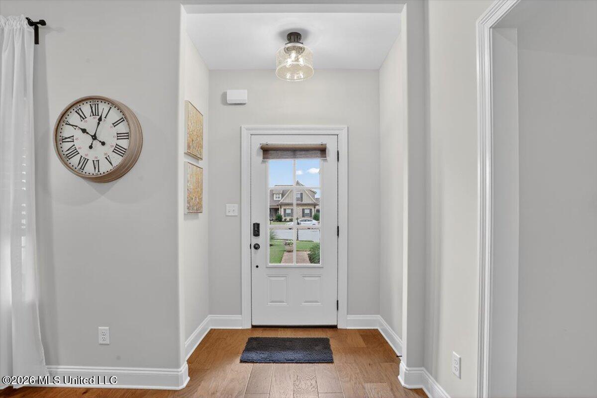 5089 Montavale S Property Photo 4