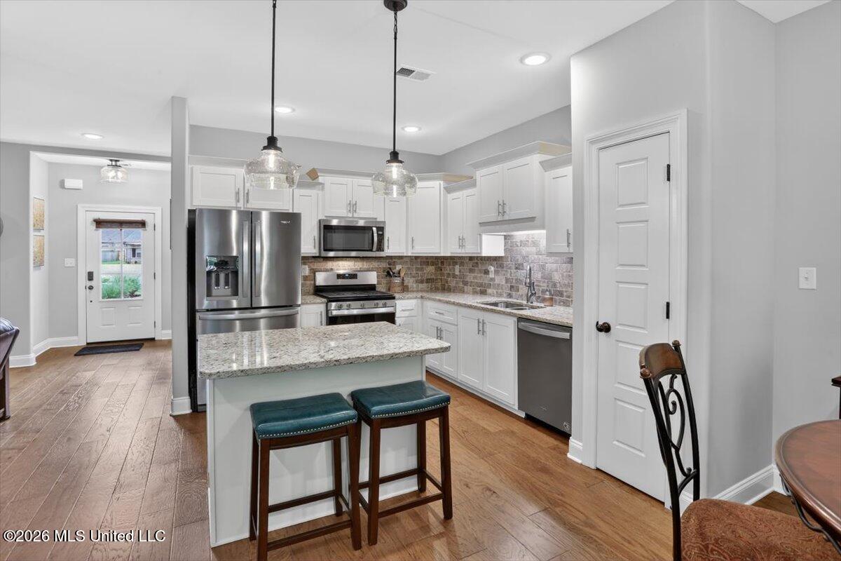 5089 Montavale S Property Photo 11