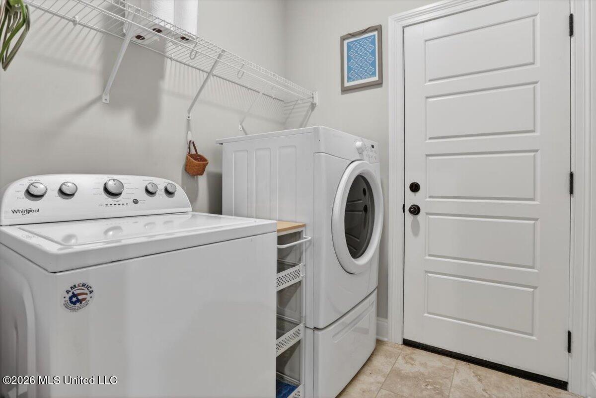 5089 Montavale S Property Photo 12