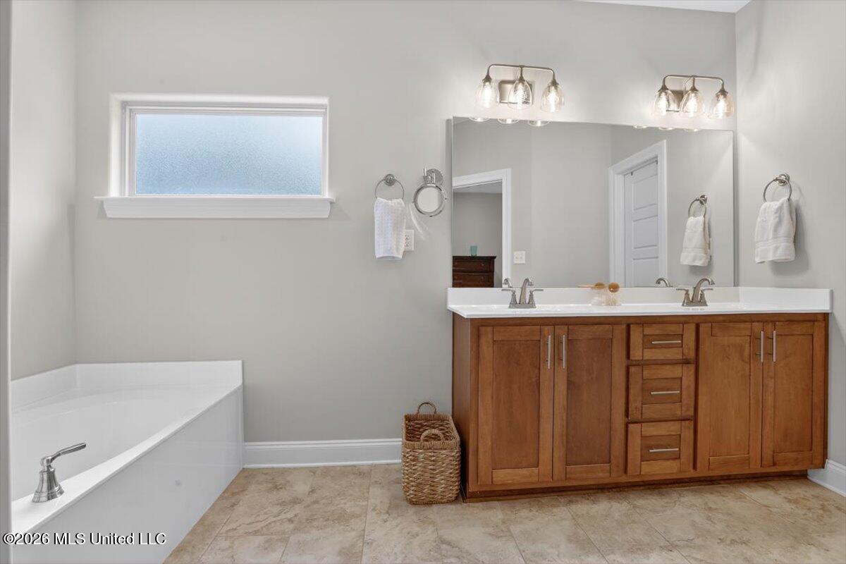 5089 Montavale S Property Photo 16