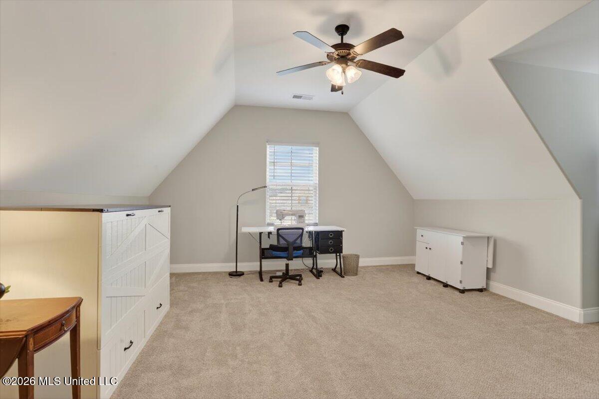 5089 Montavale S Property Photo 23