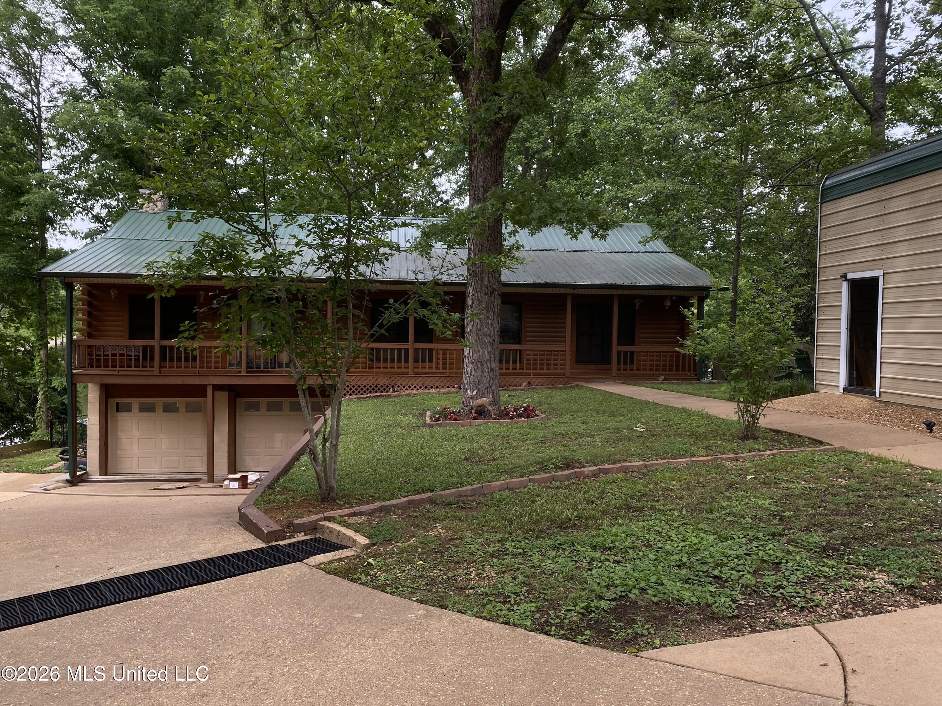 494 Lakeview Drive Property Photo 9