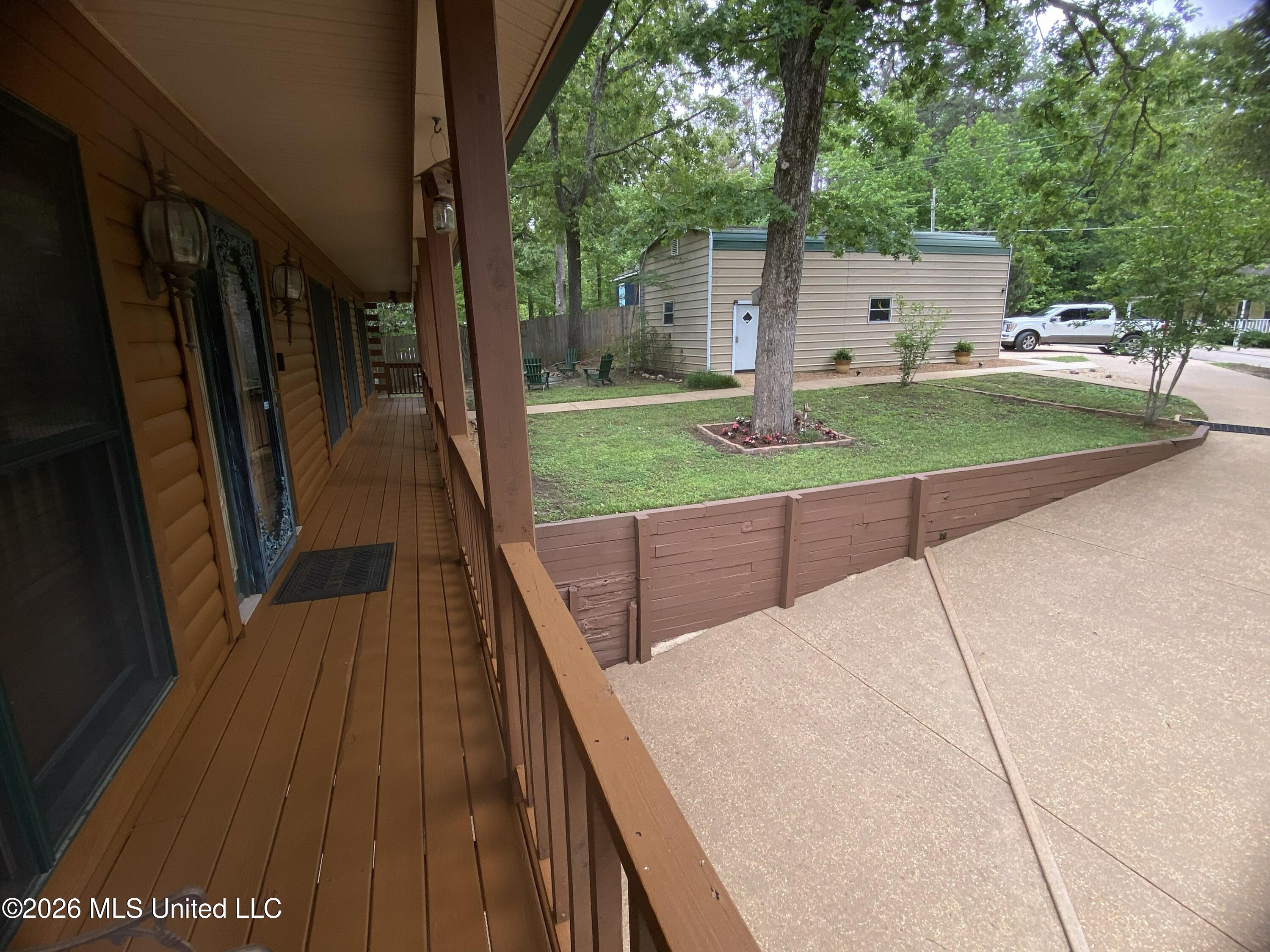 494 Lakeview Drive Property Photo 16